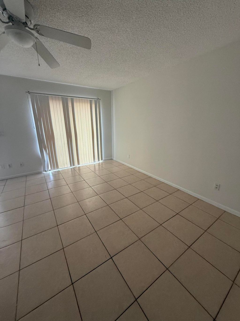 Photo of 633 Executive Center Drive #L202, West Palm Beach, FL 33401 (MLS # R11053845)