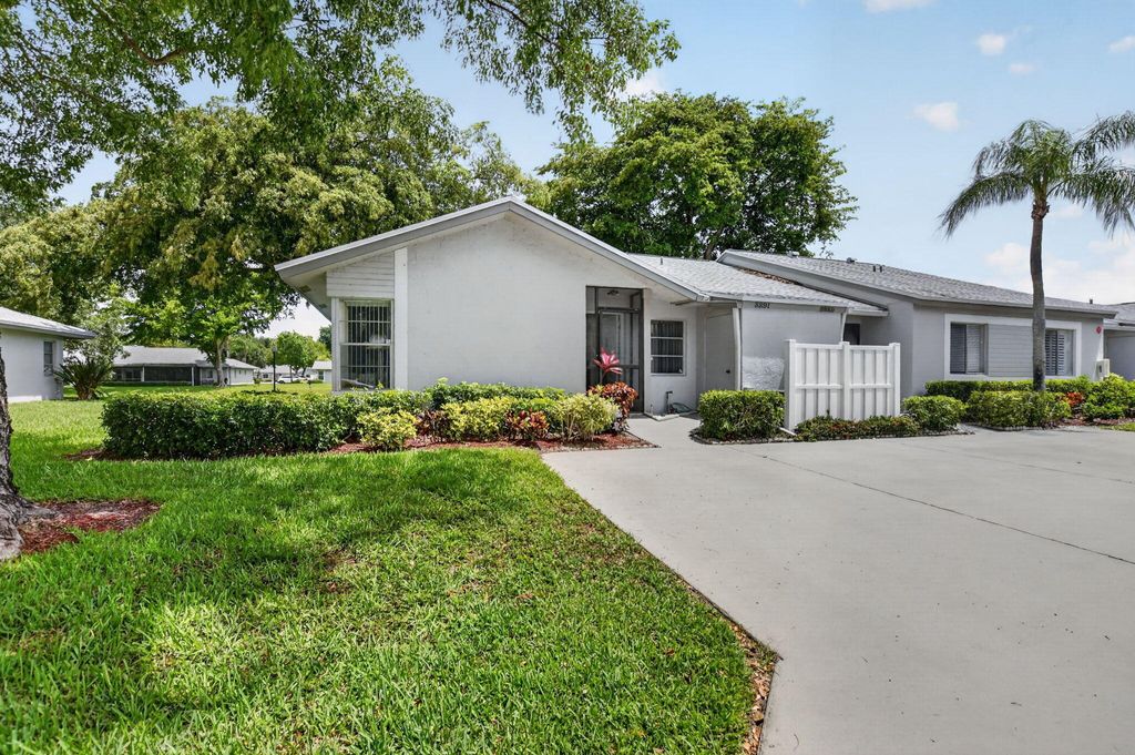 Photo of 8891 Windtree Street, Boca Raton, FL 33496 (MLS # B26030253)