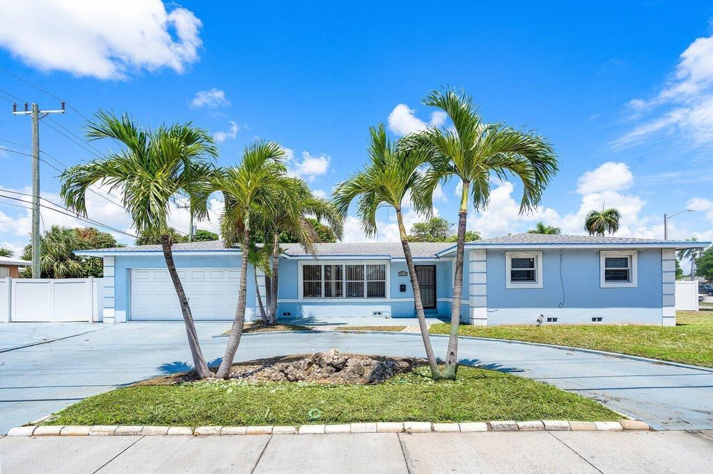 Photo of 1209 N Australian Avenue, West Palm Beach, FL 33401 (MLS # R11098690)