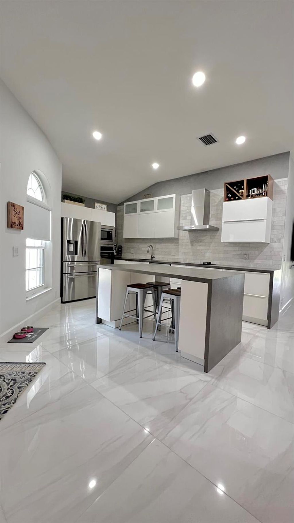 Photo of 1668 Wood Fern Drive, Boynton Beach, FL 33436 (MLS # R10999287)