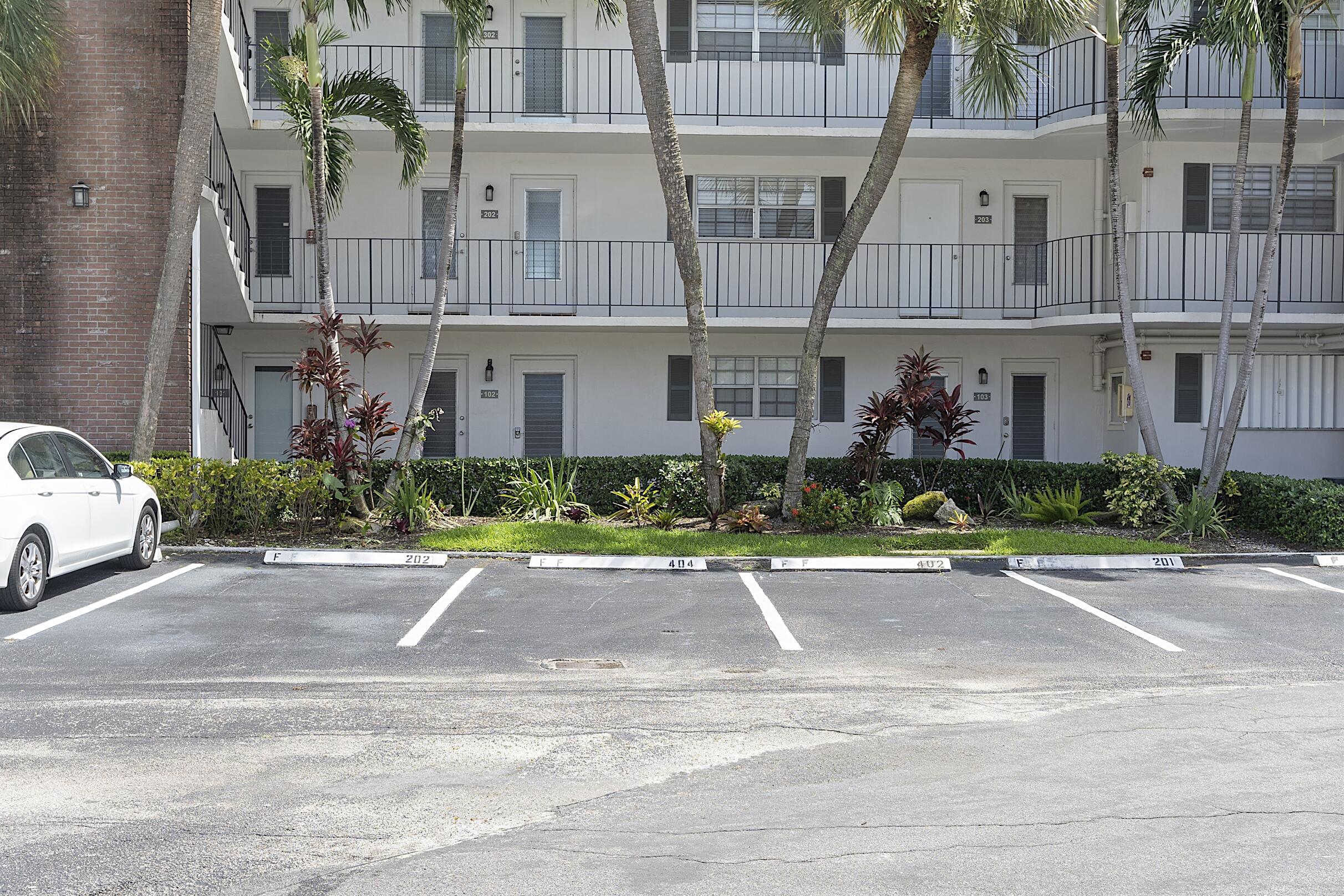 ISLE OF PARADISE CO-OP F - Residential