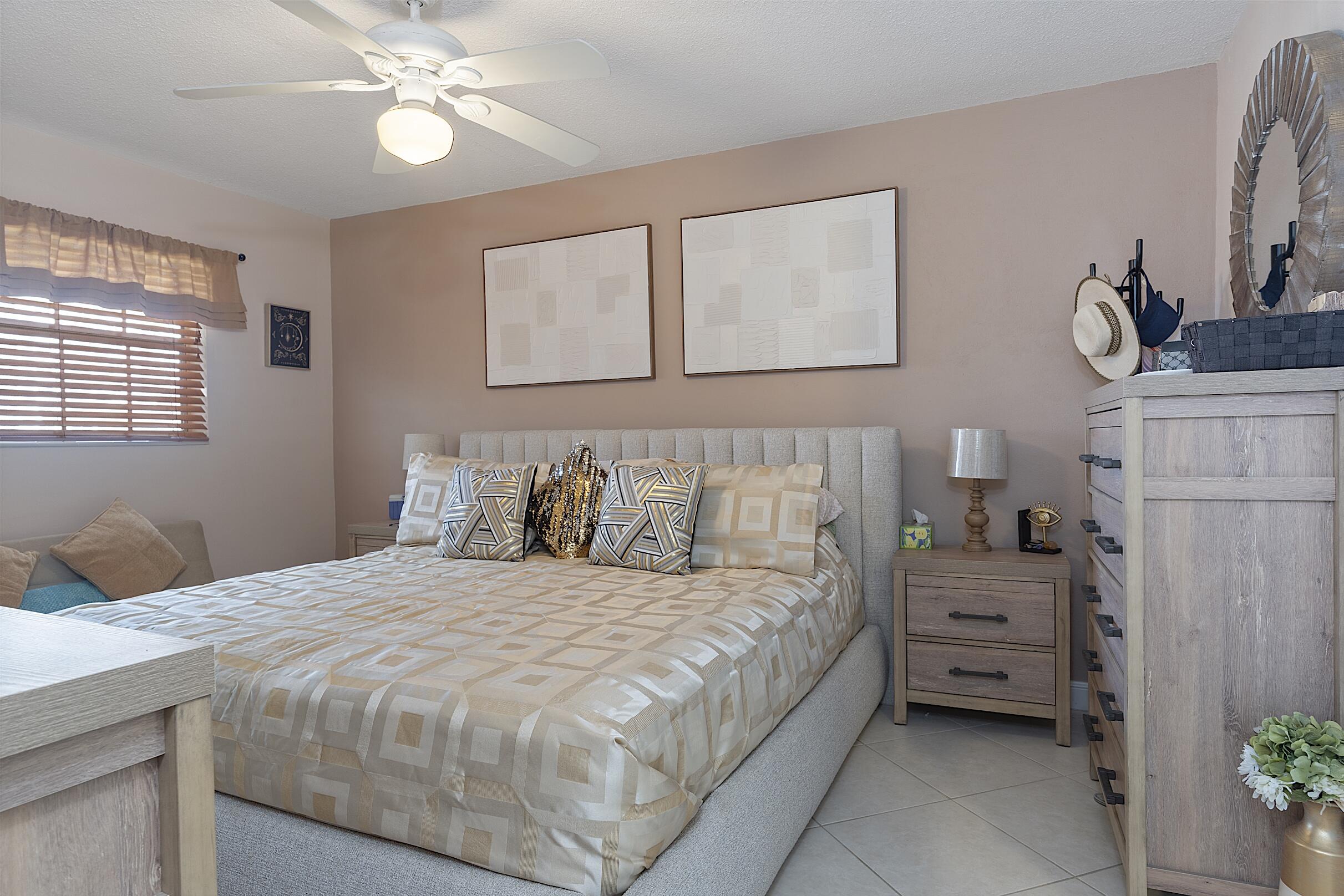 ISLE OF PARADISE CO-OP F - Residential
