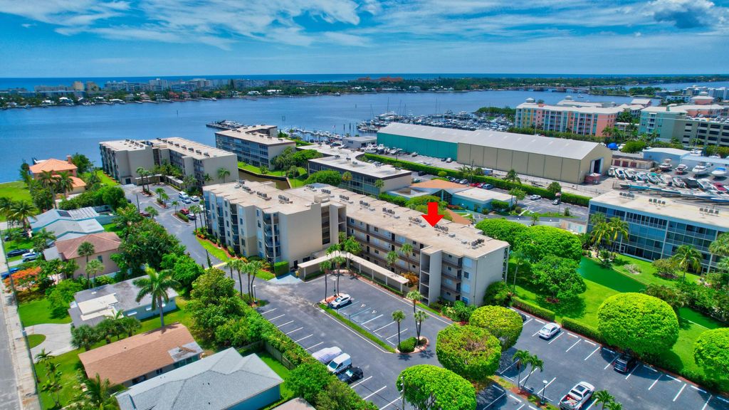 Photo of 890 N Federal Highway #206, Lantana, FL 33462 (MLS # R10807161)