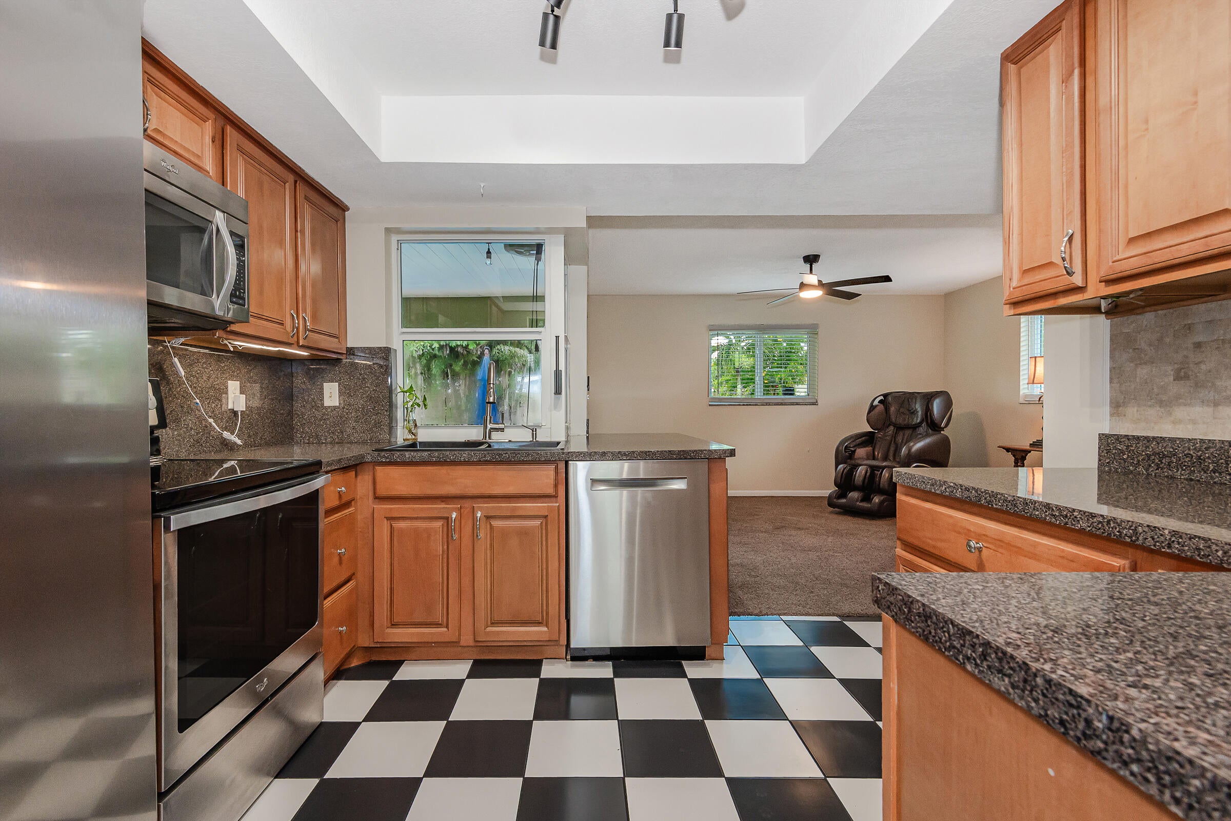 6912 NW 5TH Place