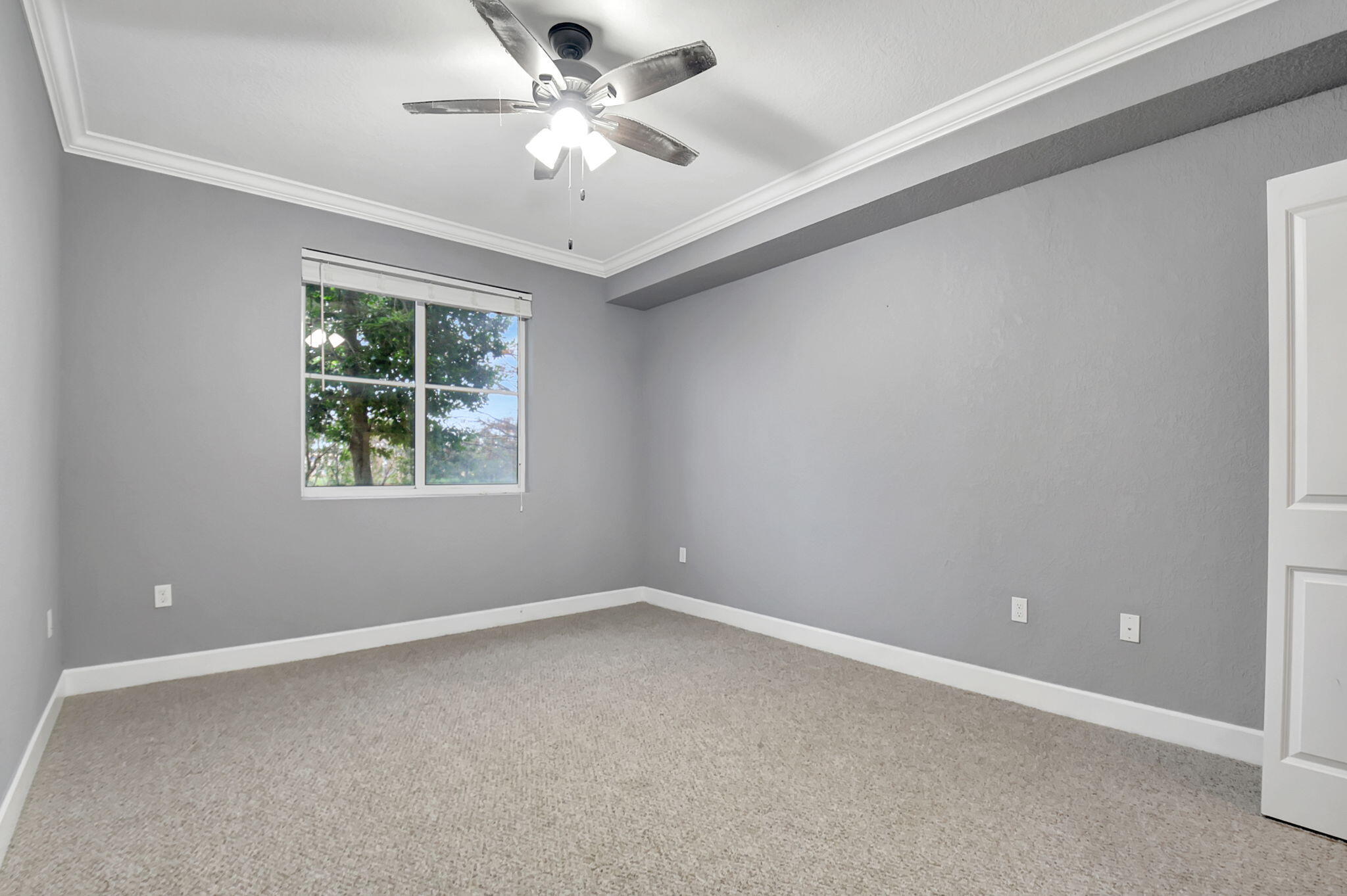 VIZCAYA LAKES CONDO - Residential Lease