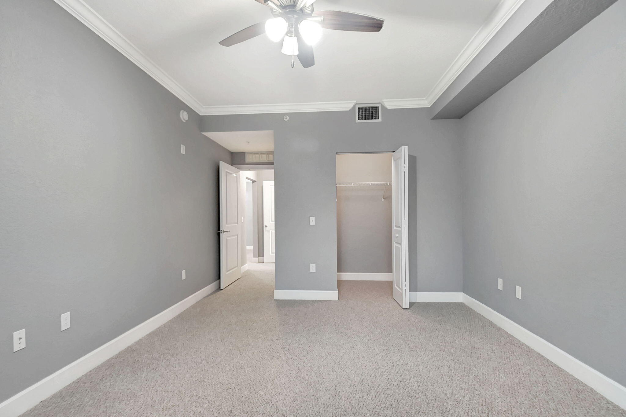 VIZCAYA LAKES CONDO - Residential Lease