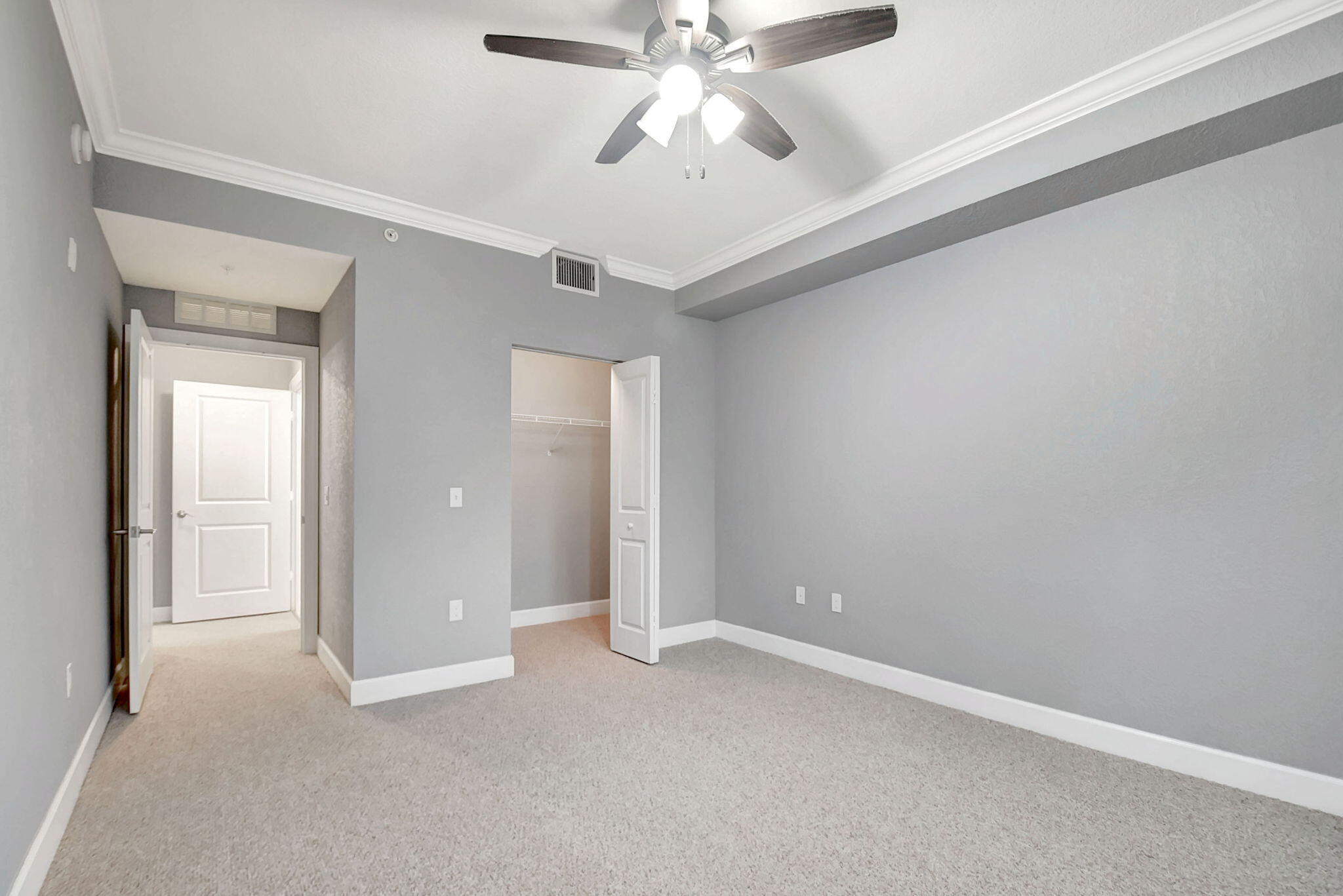 VIZCAYA LAKES CONDO - Residential Lease