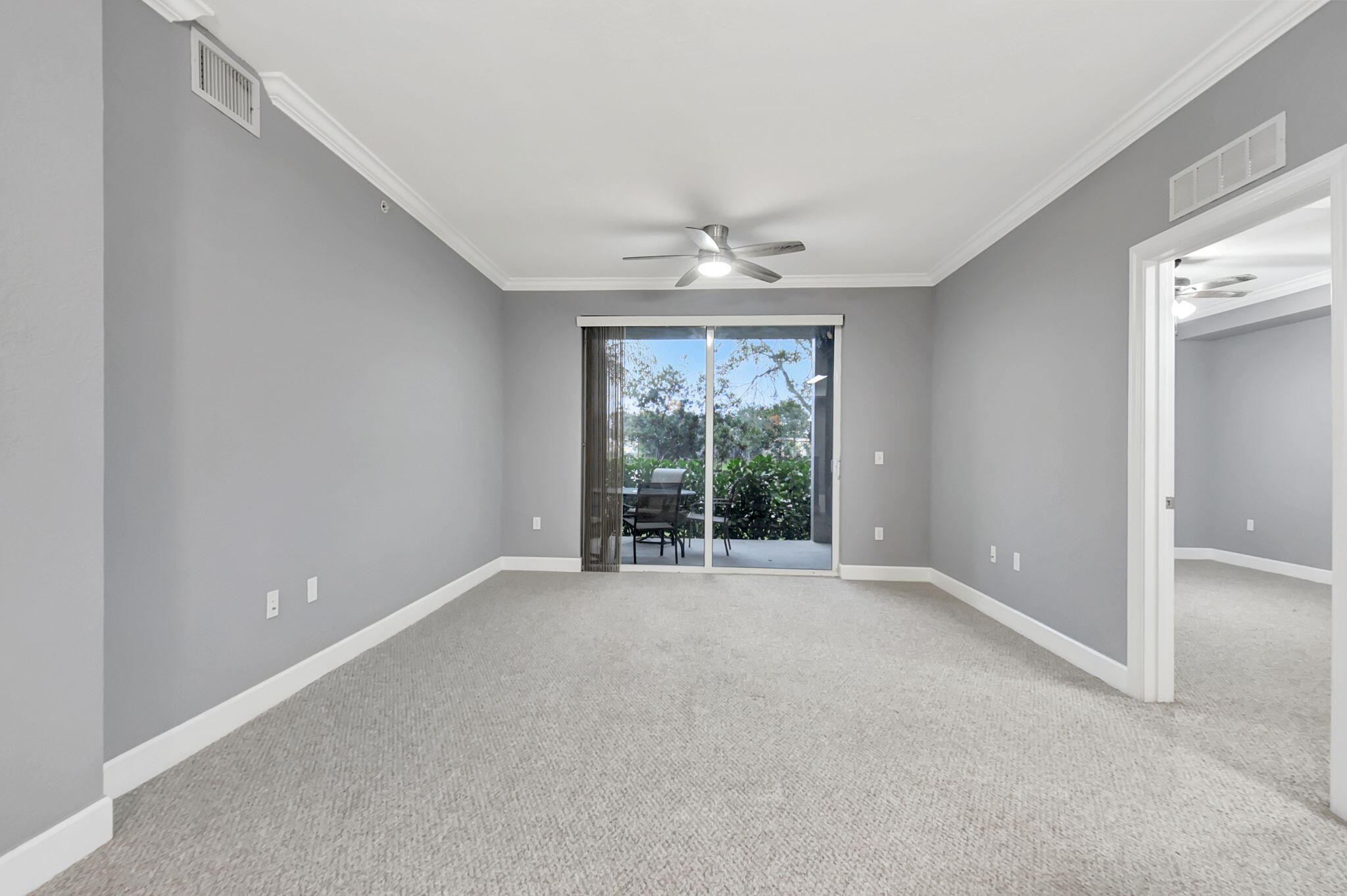 VIZCAYA LAKES CONDO - Residential Lease