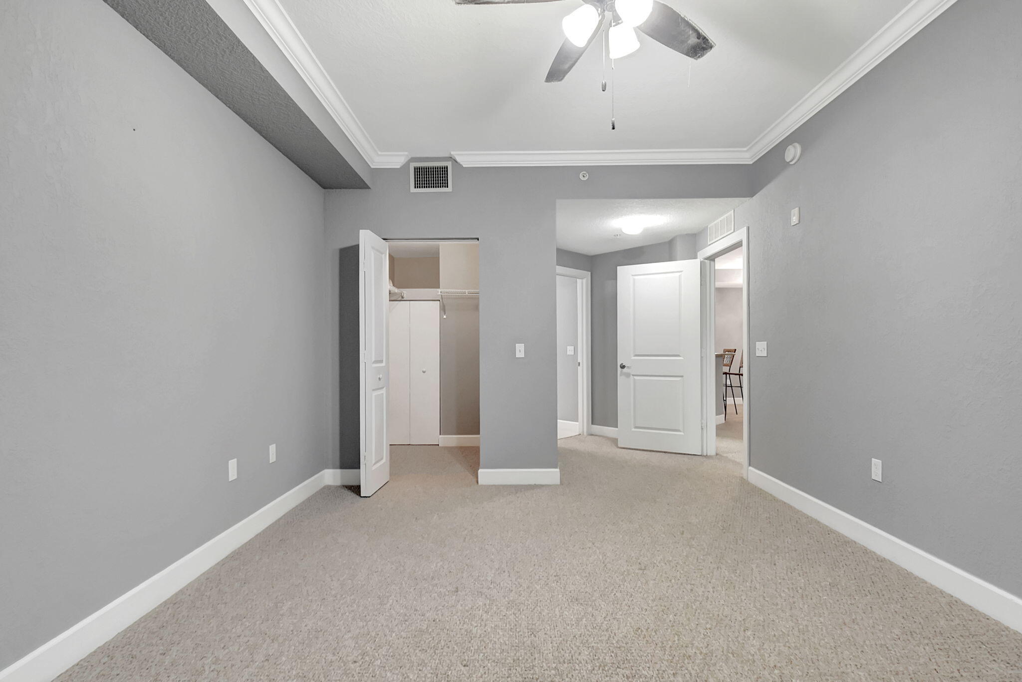 VIZCAYA LAKES CONDO - Residential Lease