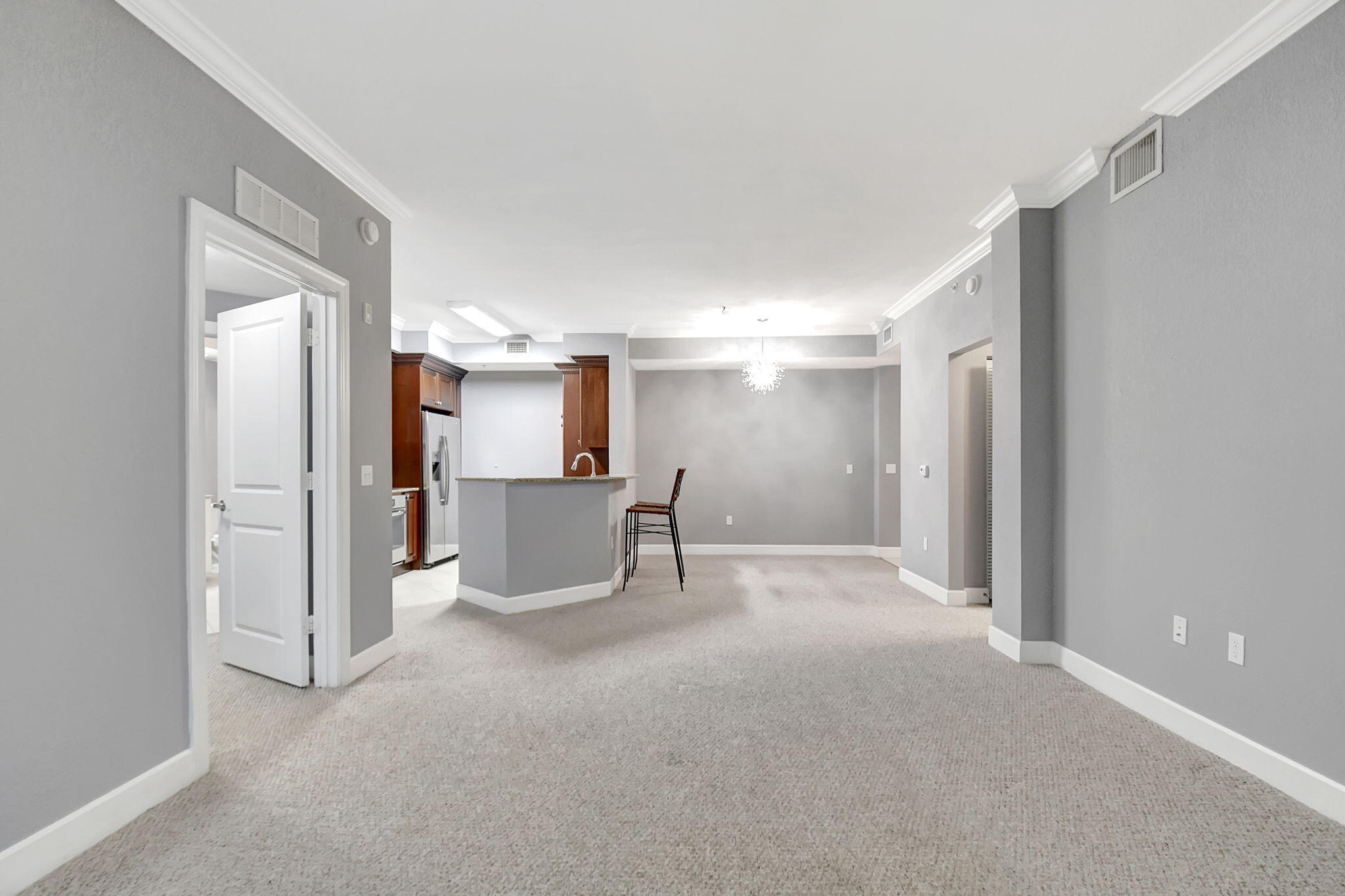 VIZCAYA LAKES CONDO - Residential Lease