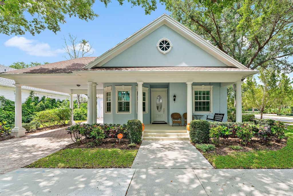 Photo of 508 Sweet Bay Circle, Jupiter, FL 33458 (MLS # R11023616)