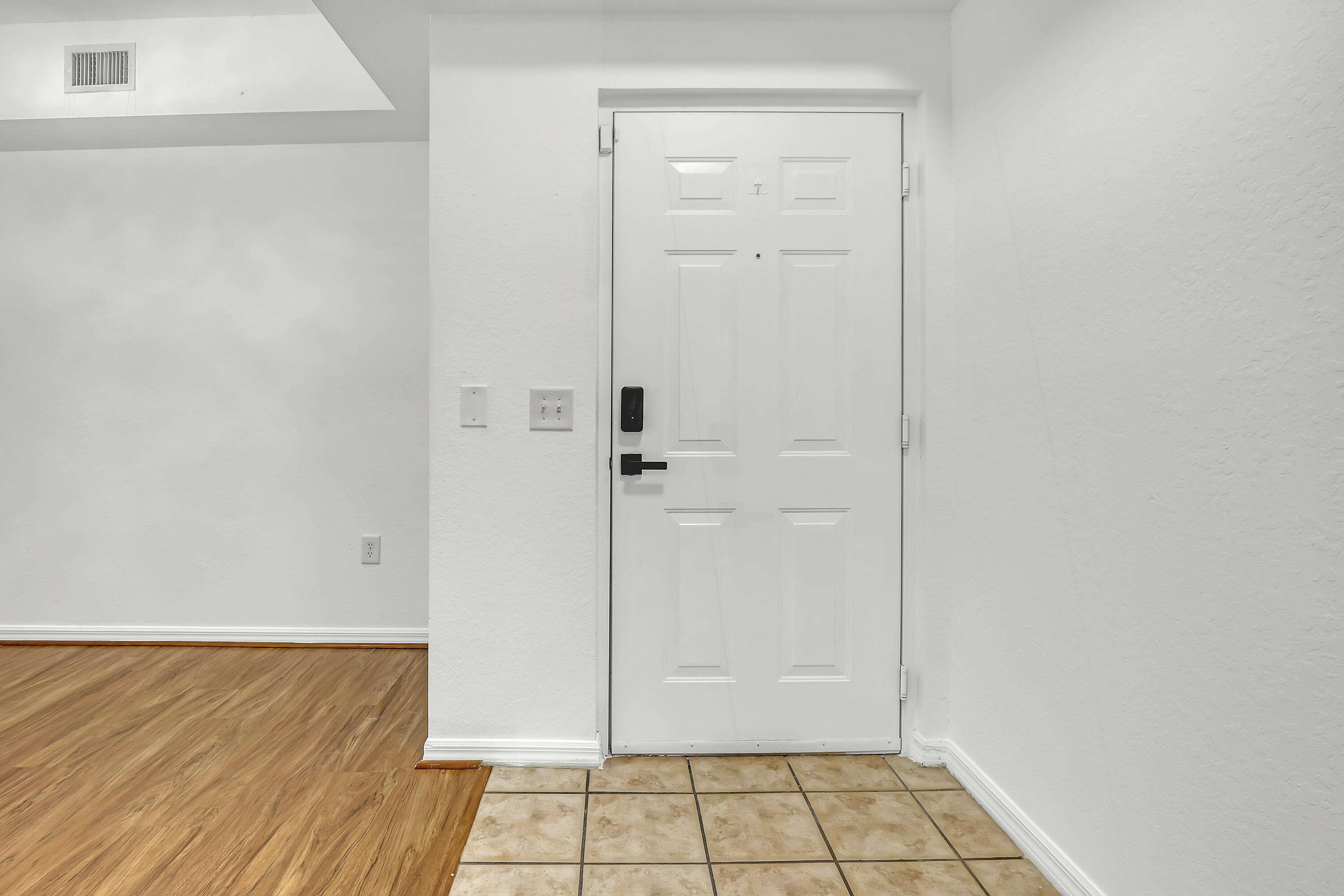 340 Crestwood Circle 302