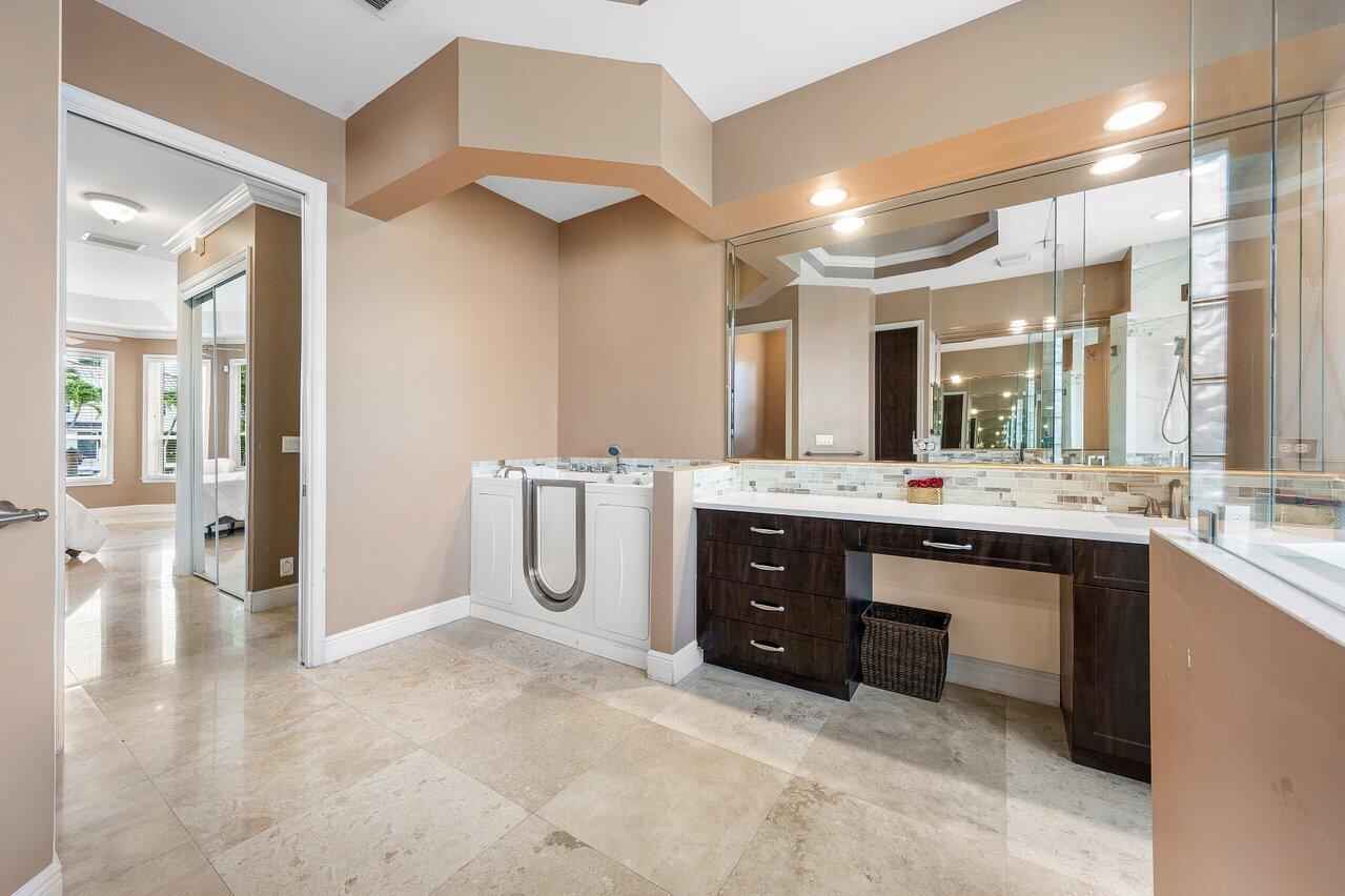 Tropic Isle - Residential