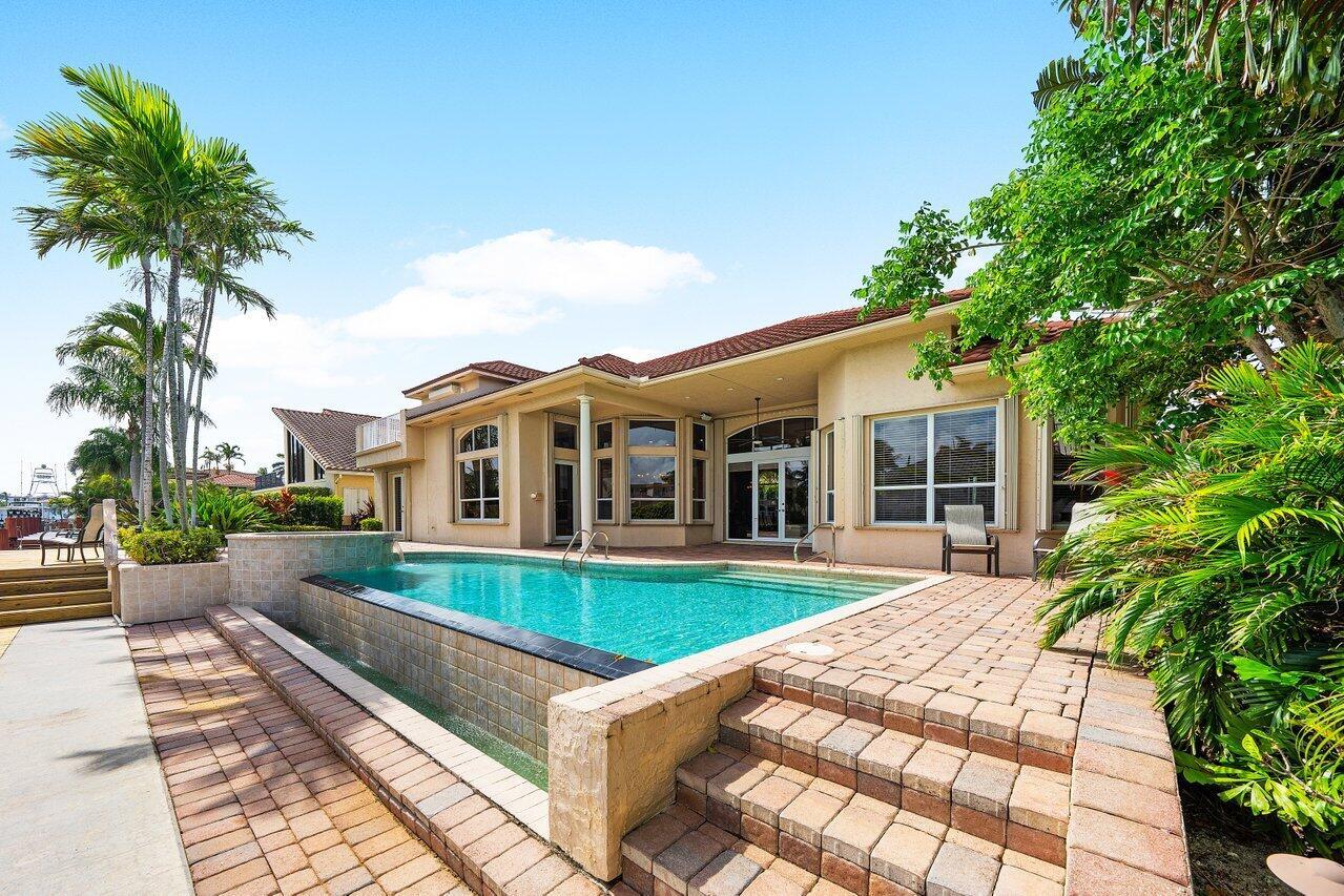 Tropic Isle - Residential