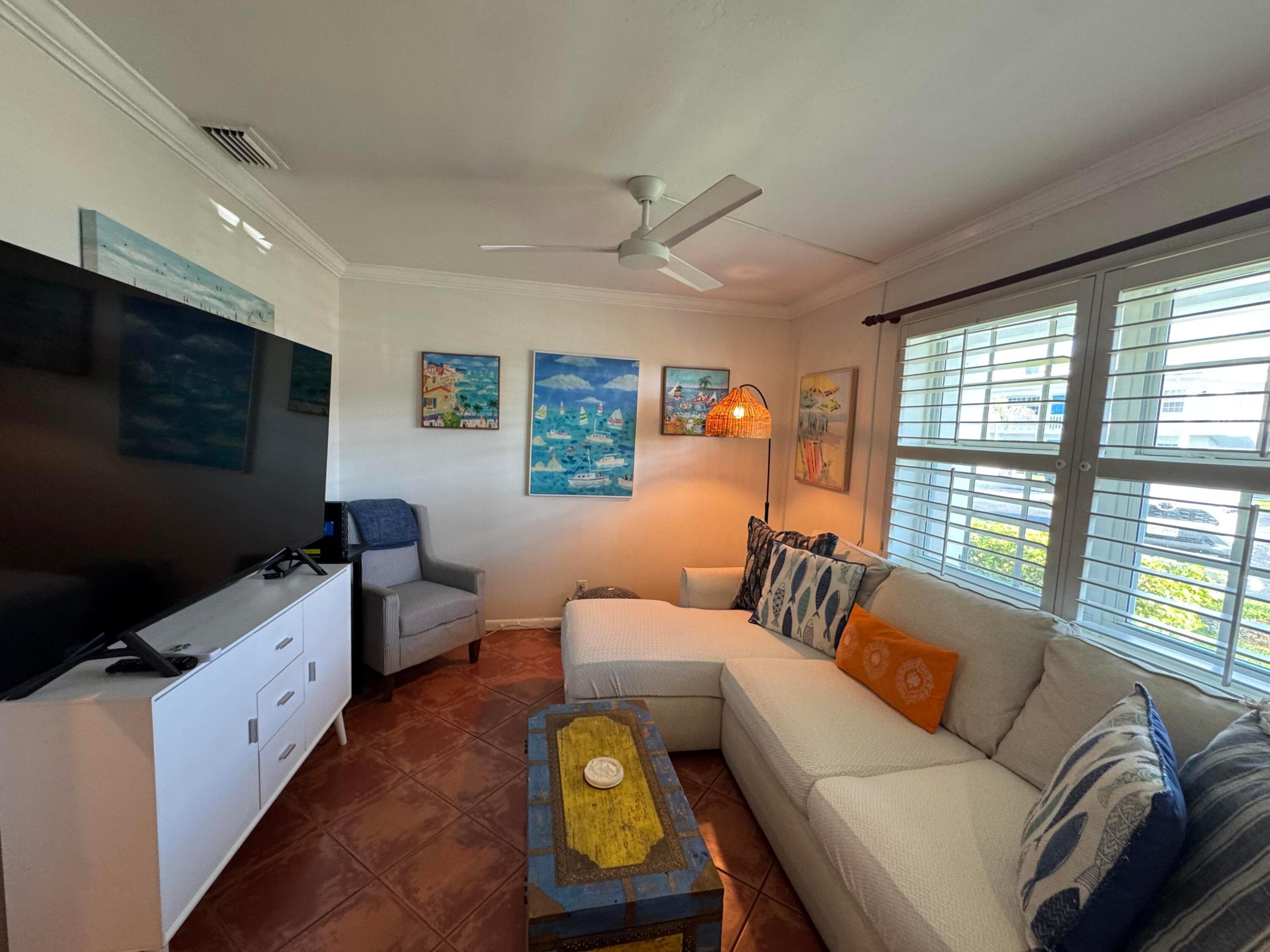 COLONIAL RIDGE CORP - Residential Lease