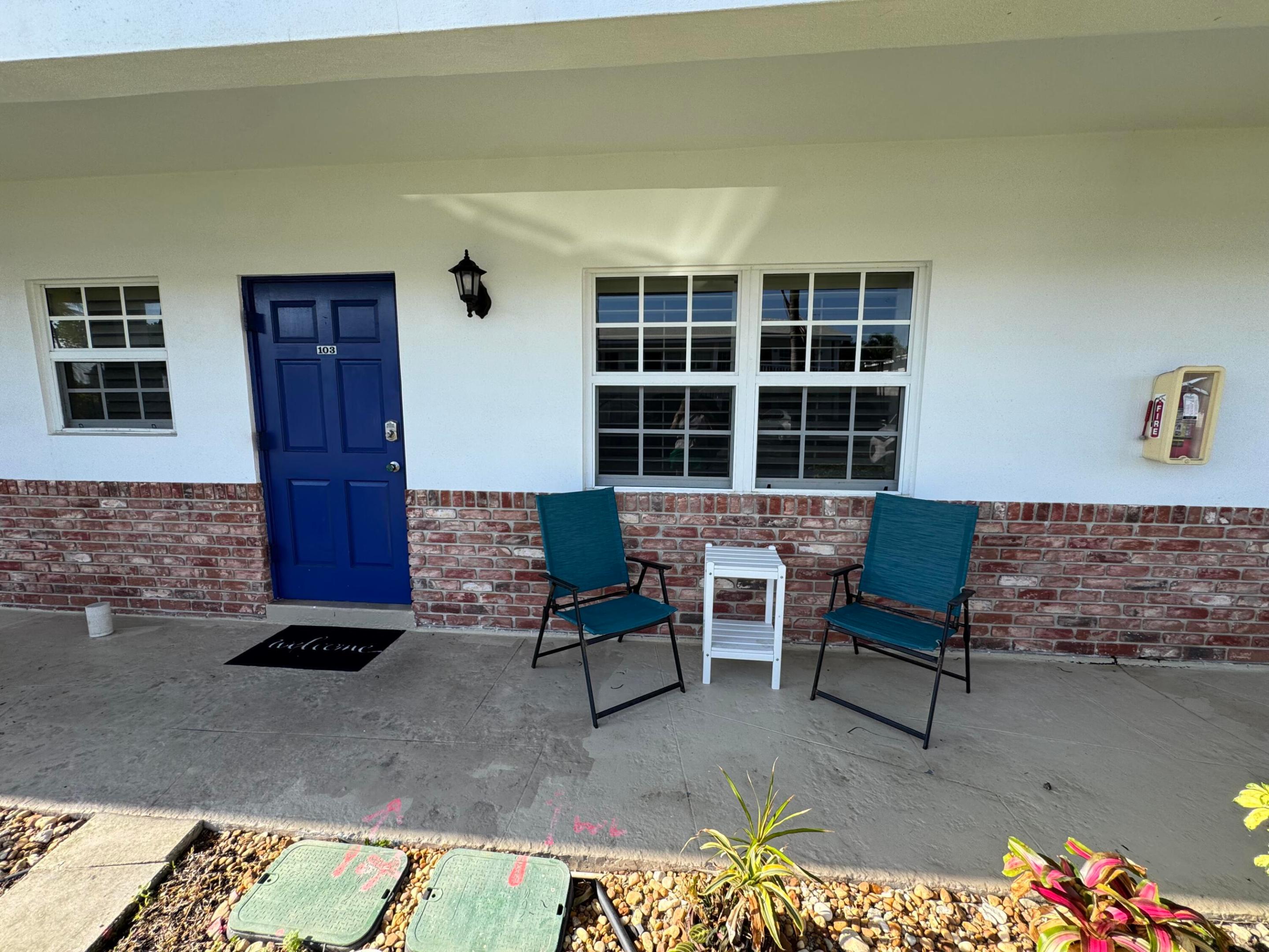 COLONIAL RIDGE CORP - Residential Lease