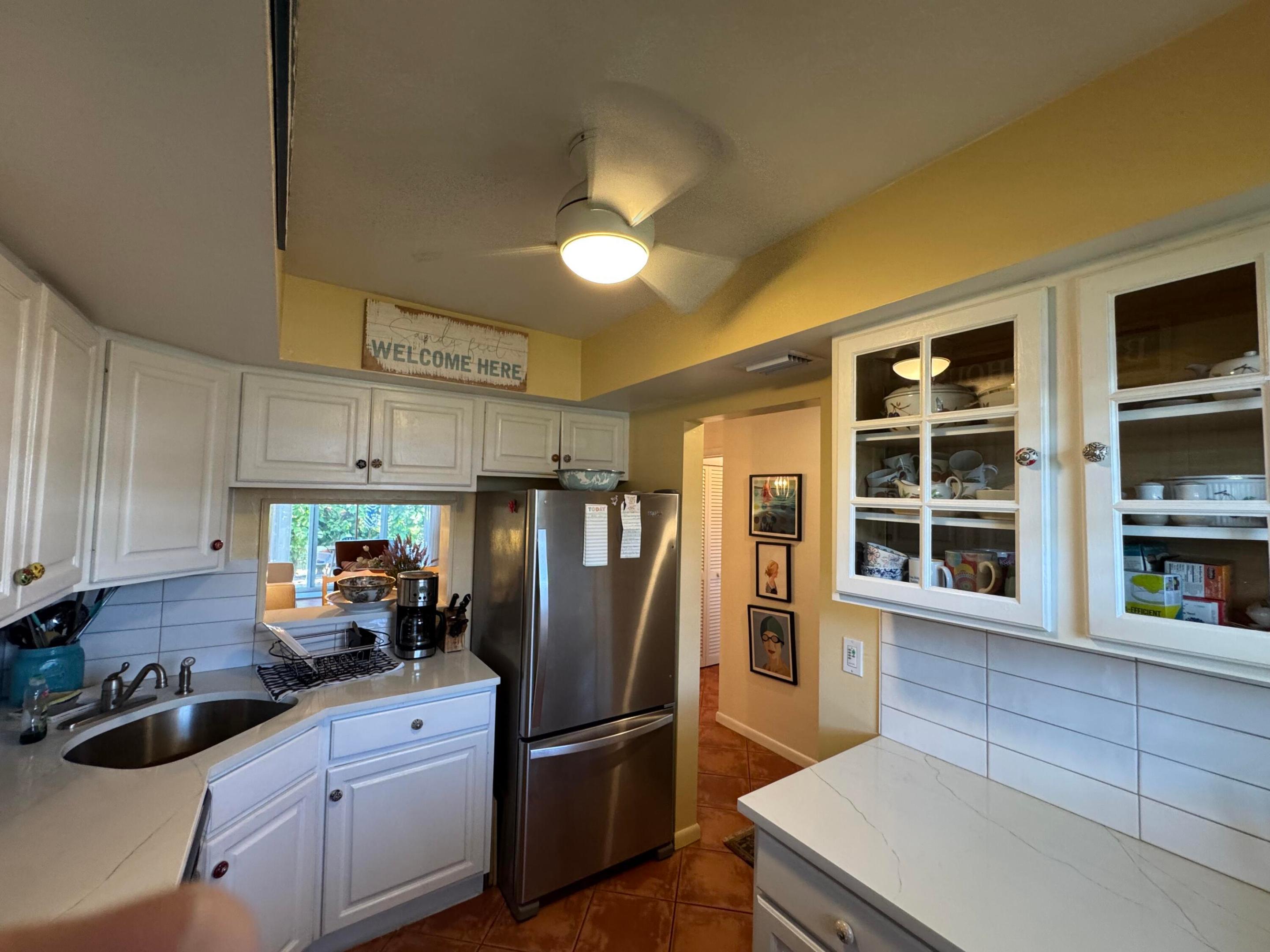 COLONIAL RIDGE CORP - Residential Lease