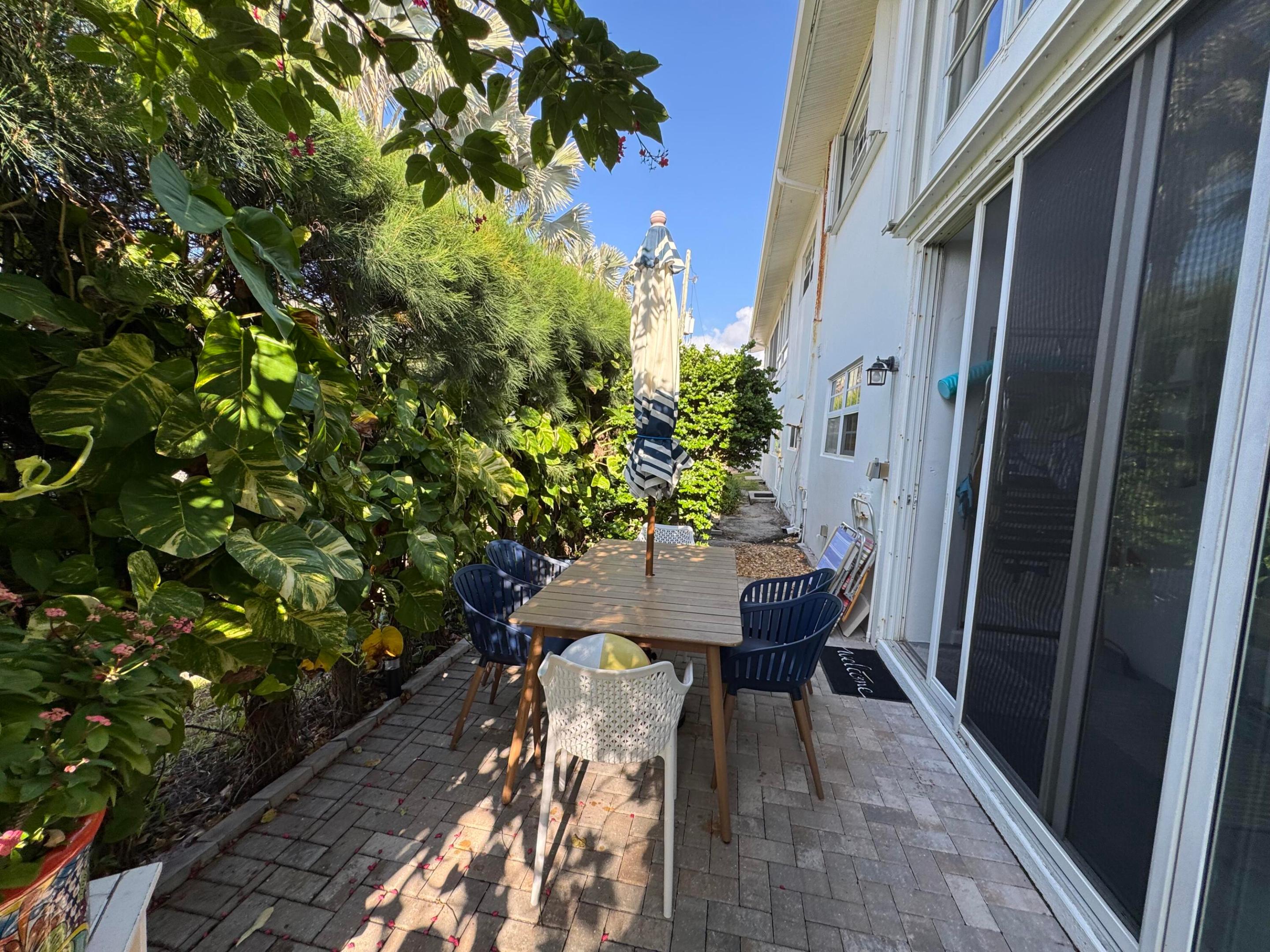 COLONIAL RIDGE CORP - Residential Lease