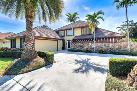 Photo of 29 Cambria Road W, Palm Beach Gardens, FL 33418 (MLS # R11133888)