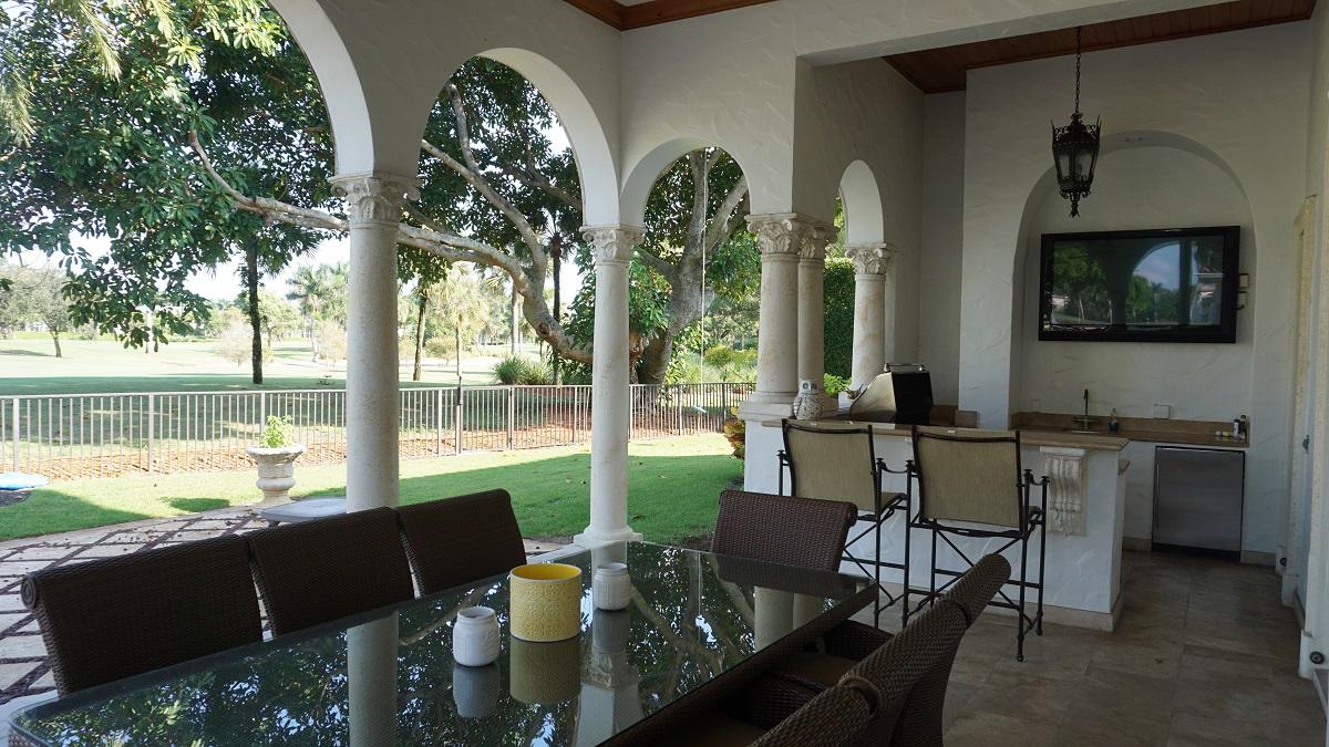 Royal Palm Yacht & Countr - Residential