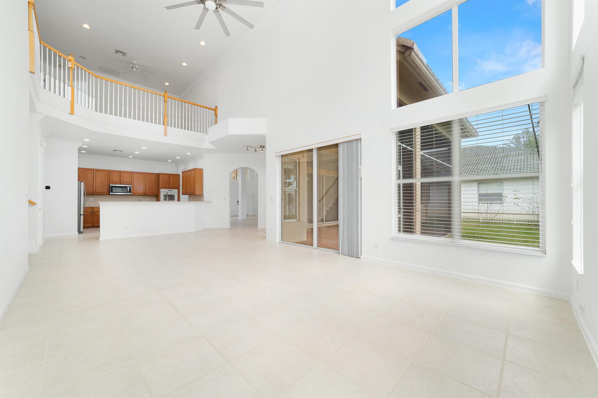 11552 Paradise Cove Lane