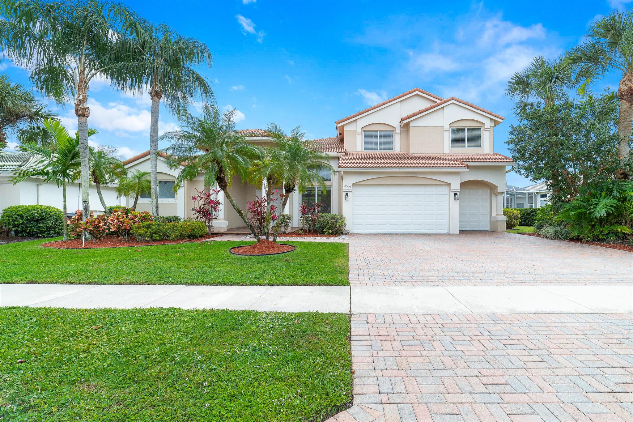 11552 Paradise Cove Lane