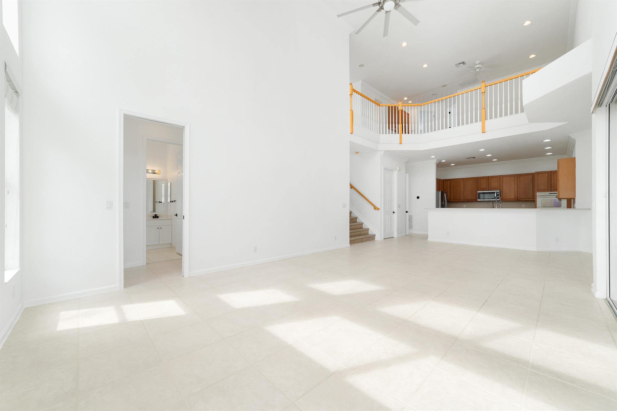 11552 Paradise Cove Lane