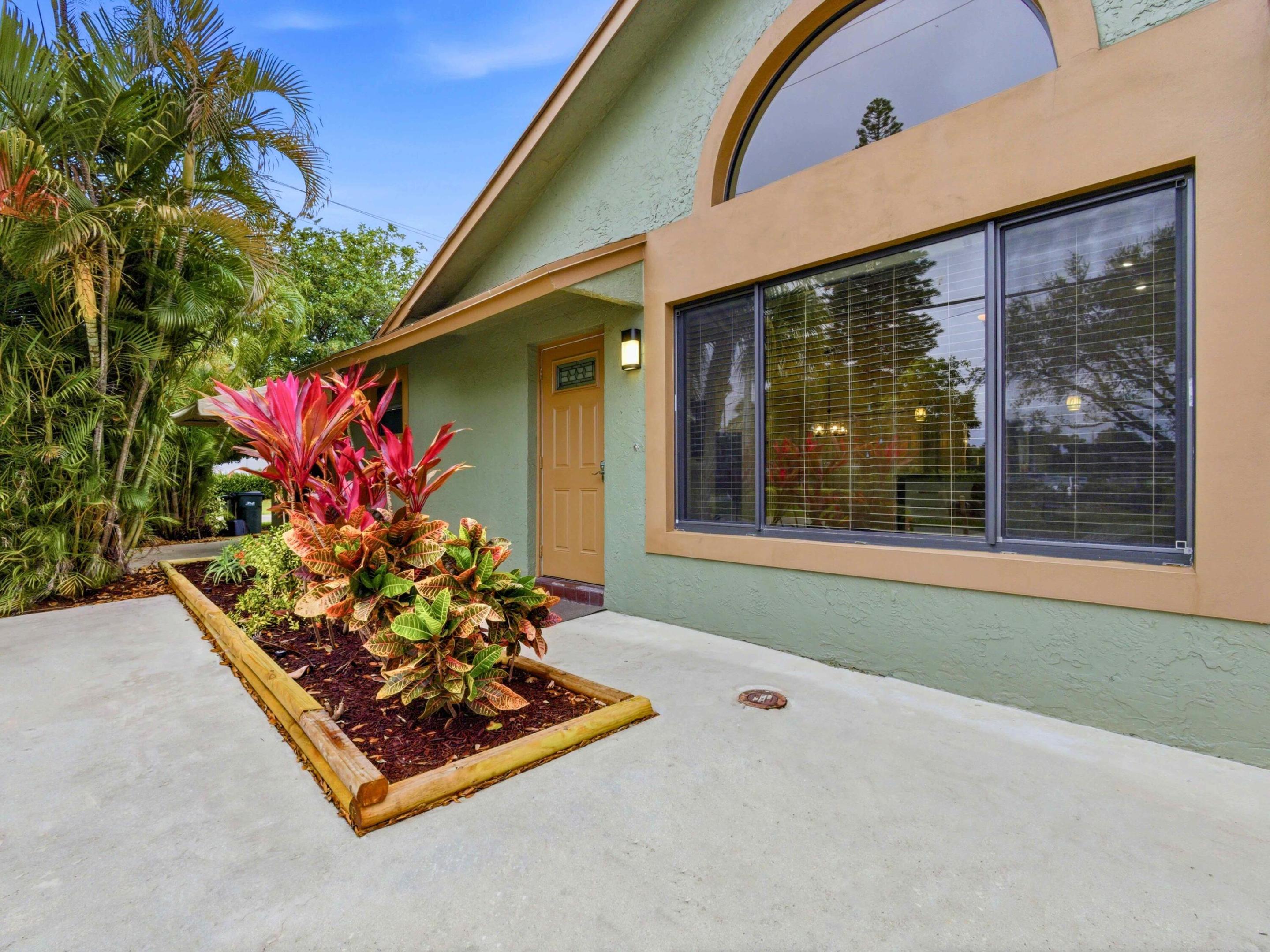 TROPIC ISLE 2ND SECTION LT 129 - Residential Income