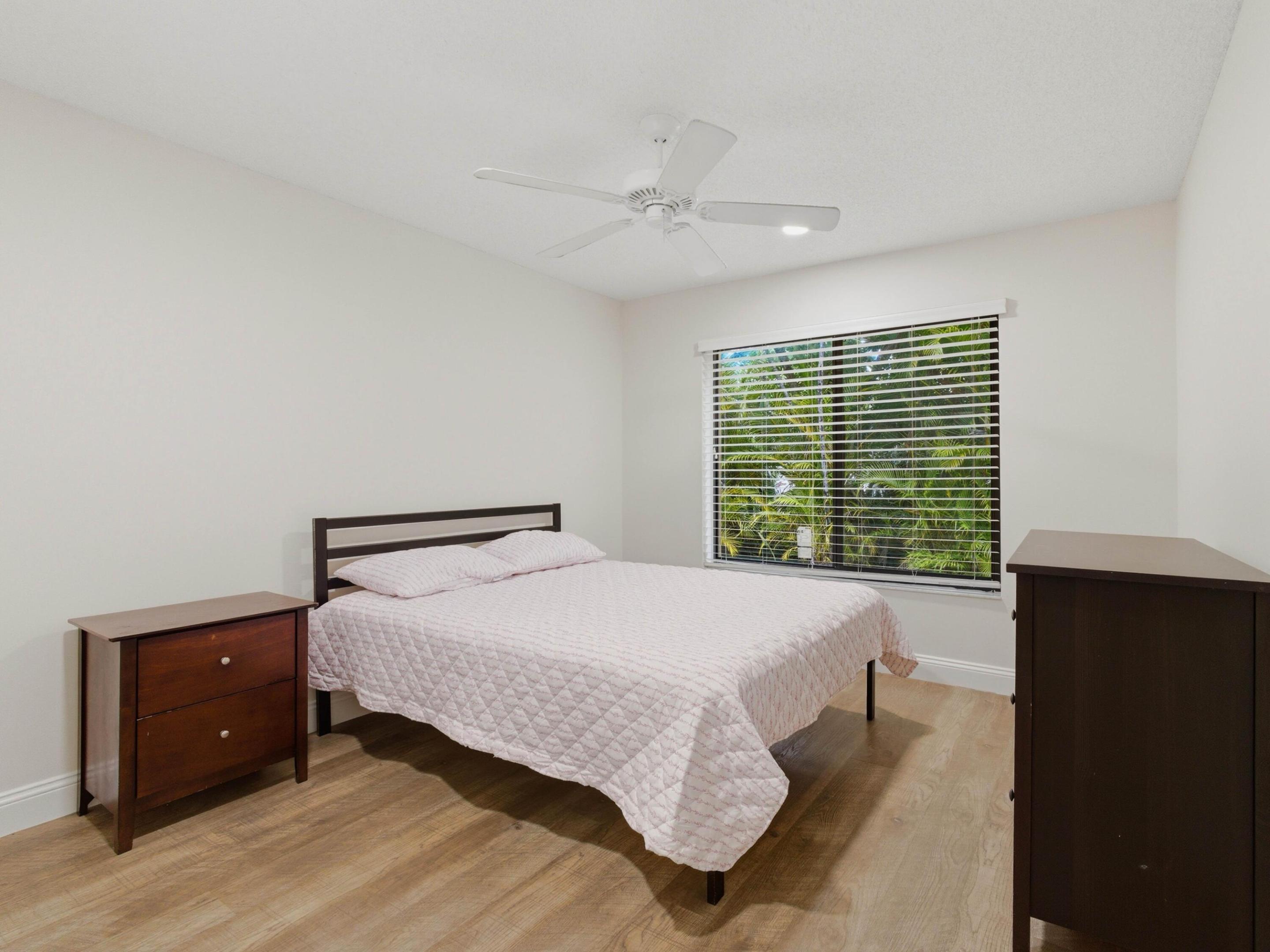 TROPIC ISLE 2ND SECTION LT 129 - Residential Income