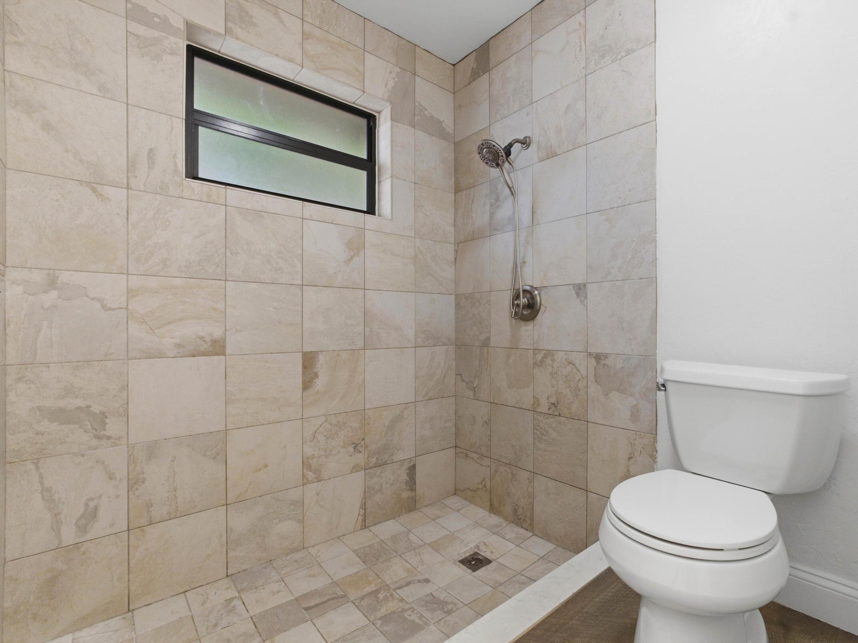 TROPIC ISLE 2ND SECTION LT 129 - Residential Income