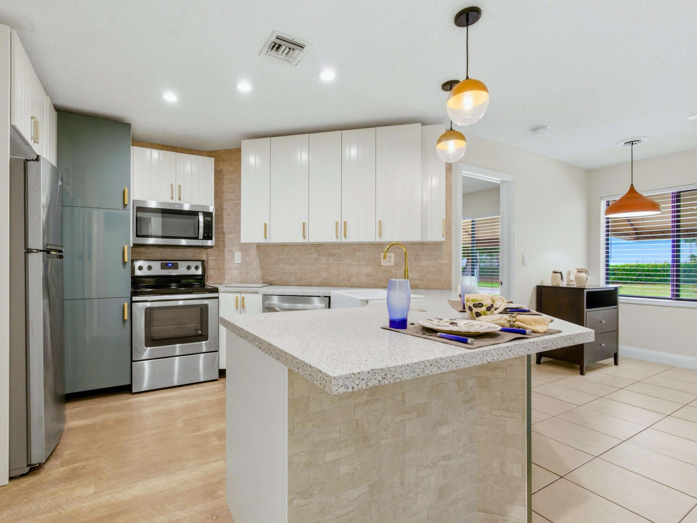 TROPIC ISLE 2ND SECTION LT 129 - Residential Income