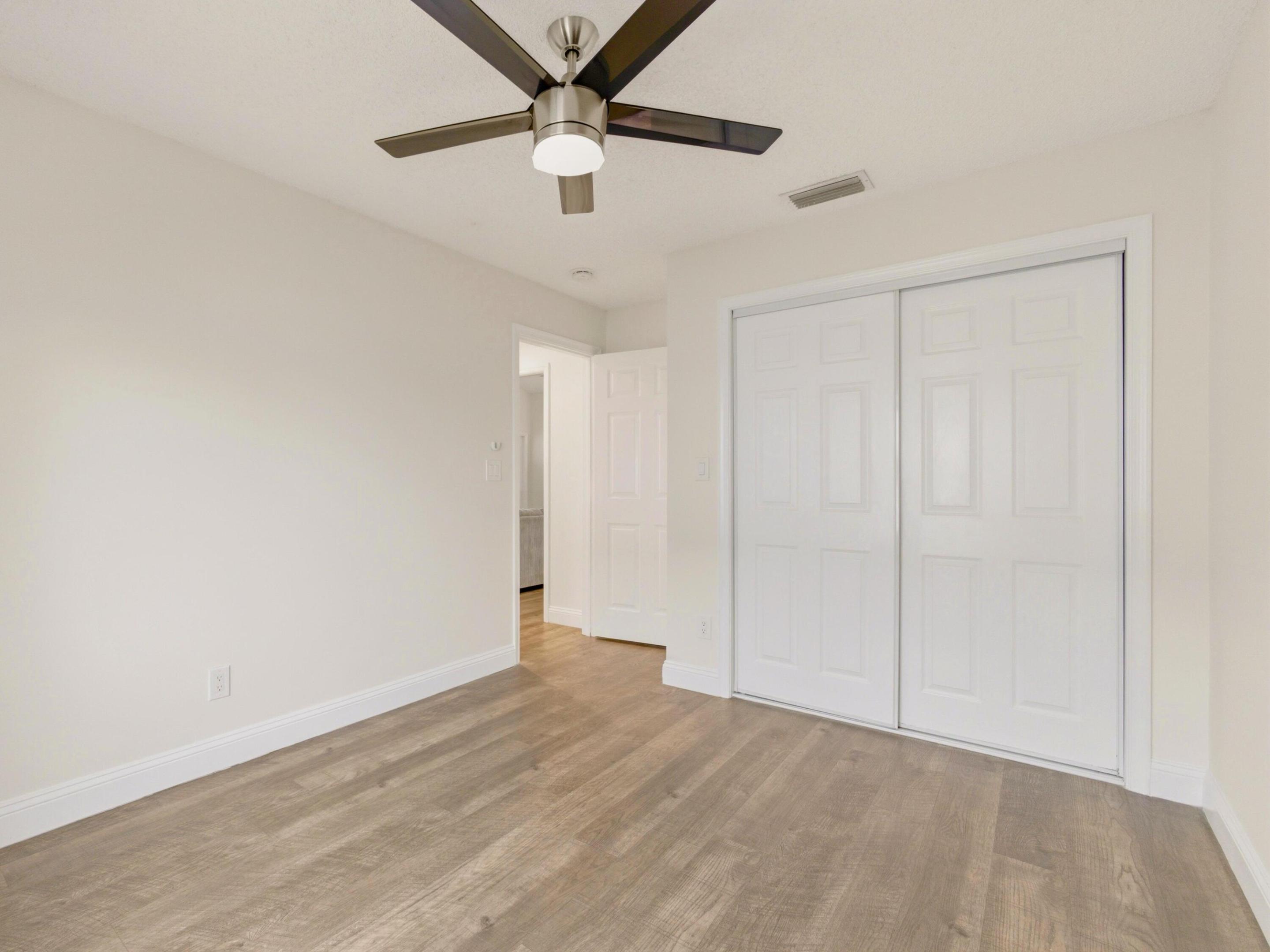 TROPIC ISLE 2ND SECTION LT 129 - Residential Income