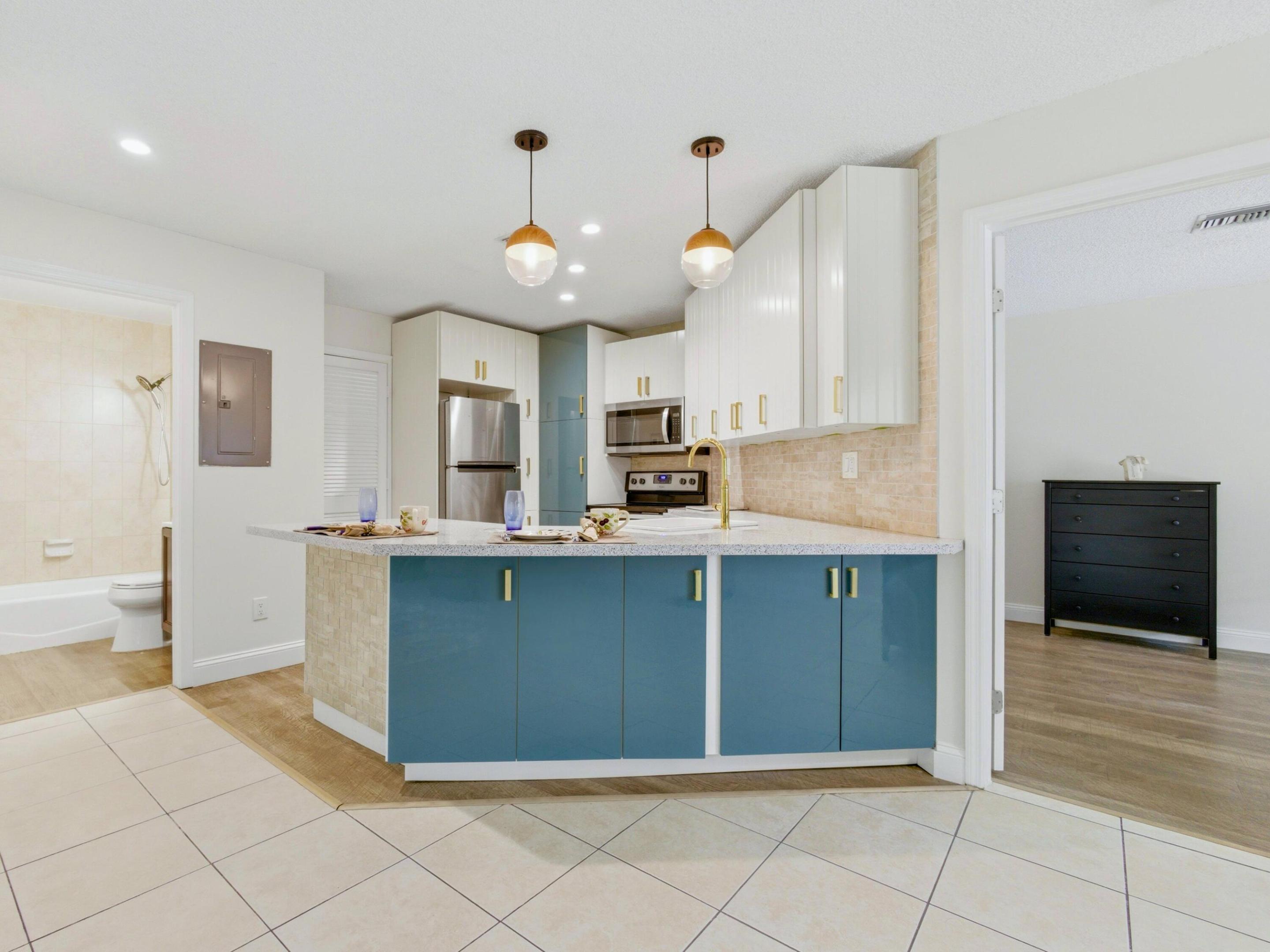 TROPIC ISLE 2ND SECTION LT 129 - Residential Income