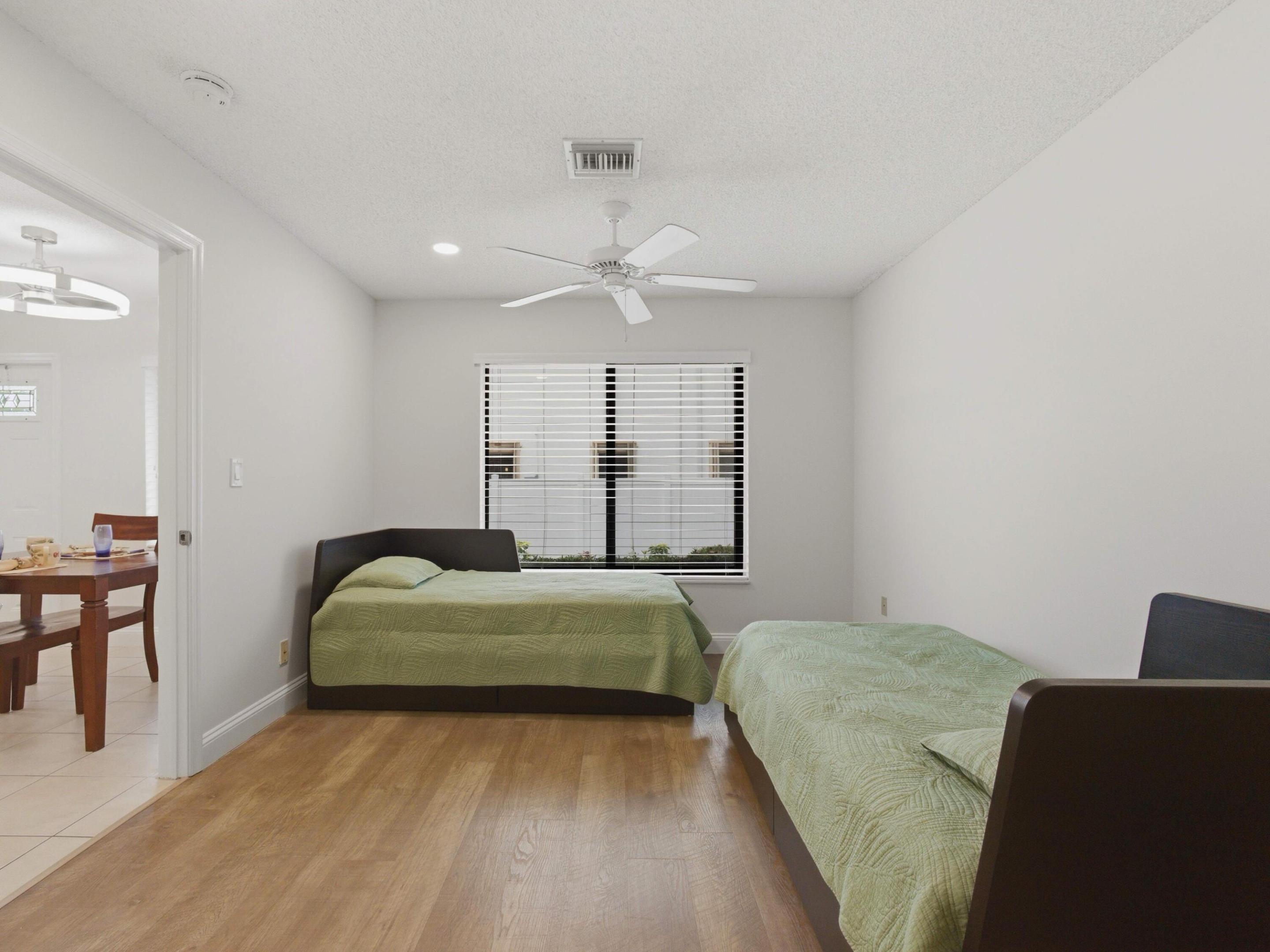 TROPIC ISLE 2ND SECTION LT 129 - Residential Income