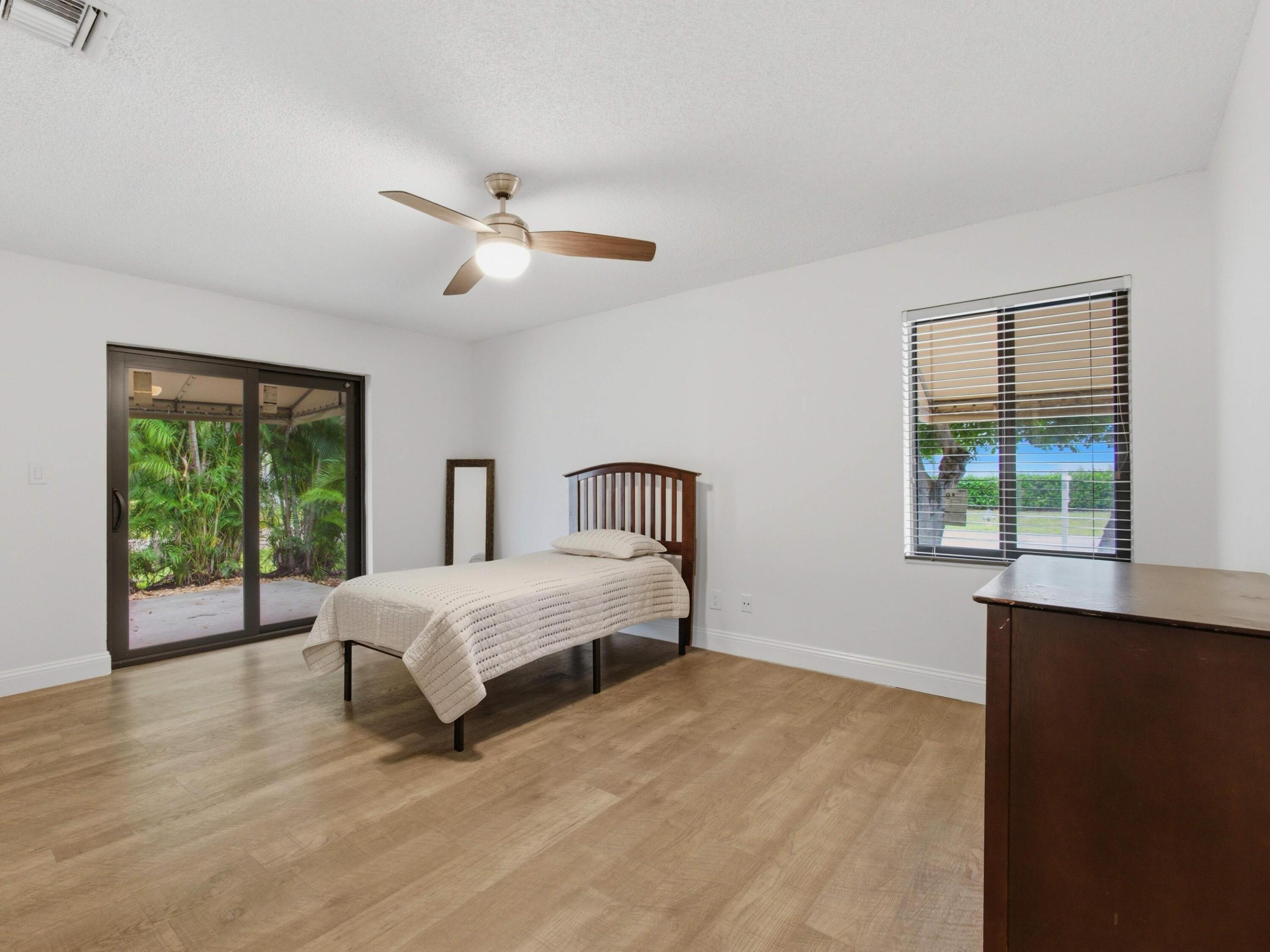 TROPIC ISLE 2ND SECTION LT 129 - Residential Income