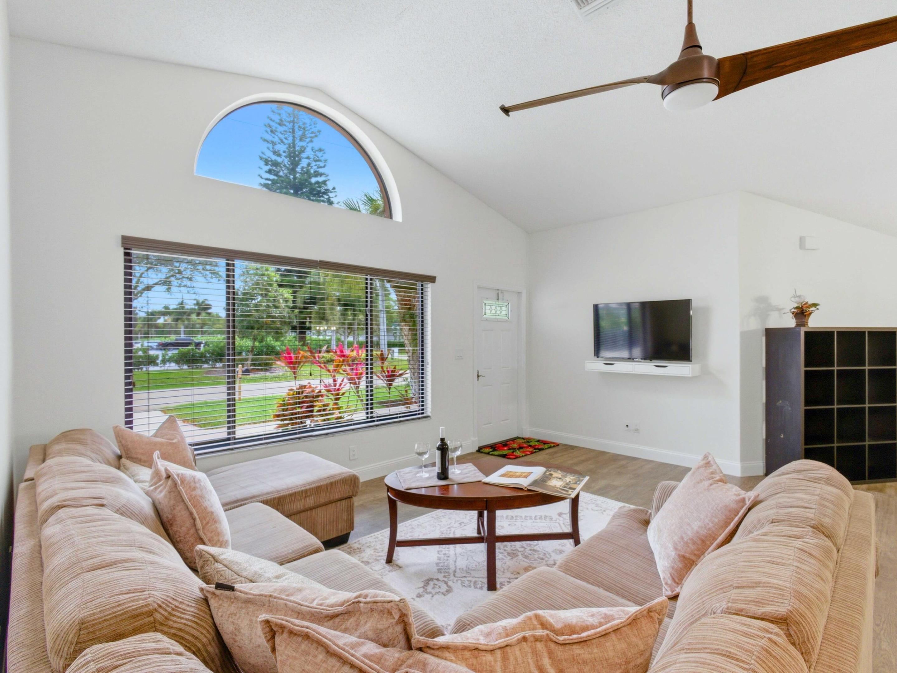 TROPIC ISLE 2ND SECTION LT 129 - Residential Income