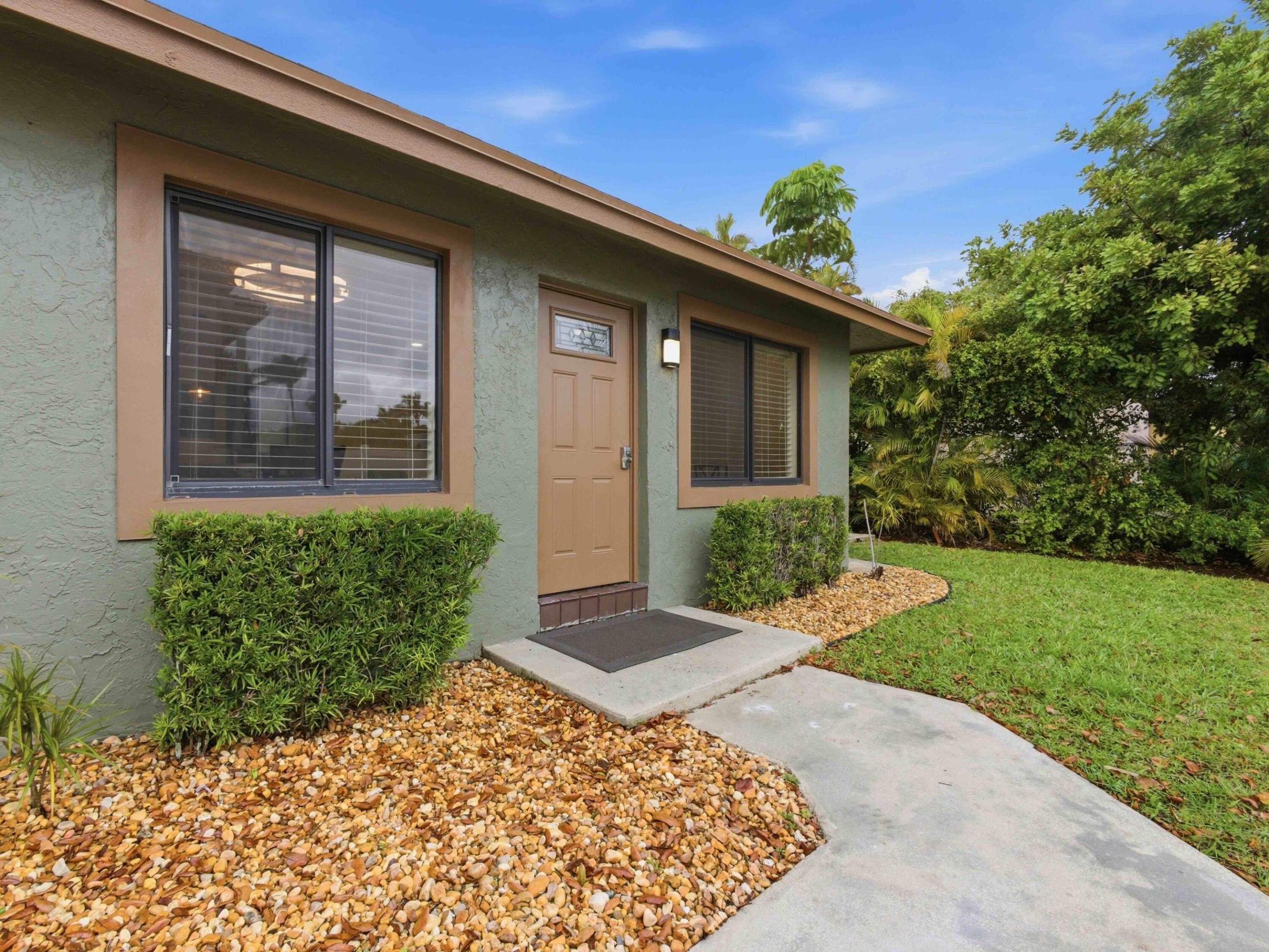 TROPIC ISLE 2ND SECTION LT 129 - Residential Income