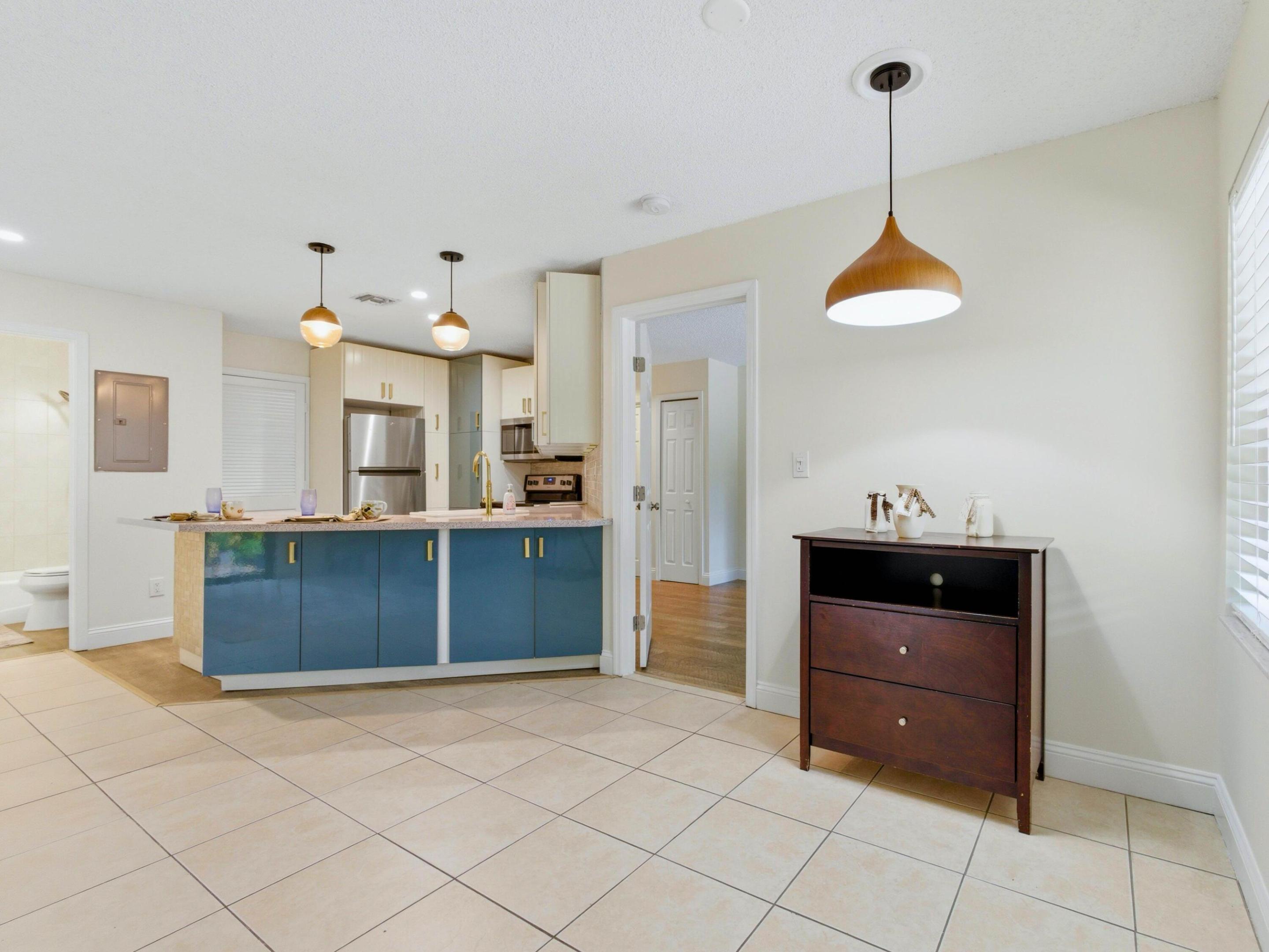 TROPIC ISLE 2ND SECTION LT 129 - Residential Income