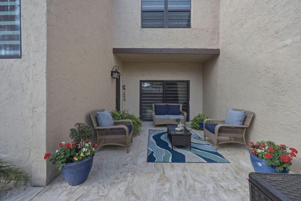 Photo of 1871 Bayberry Drive #1871, Pembroke Pines, FL 33024 (MLS # B26008686)