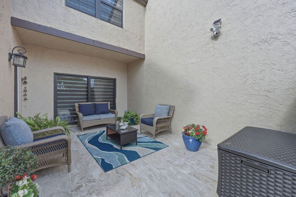 Photo of 1871 Bayberry Drive #1871, Pembroke Pines, FL 33024 (MLS # B26008686)