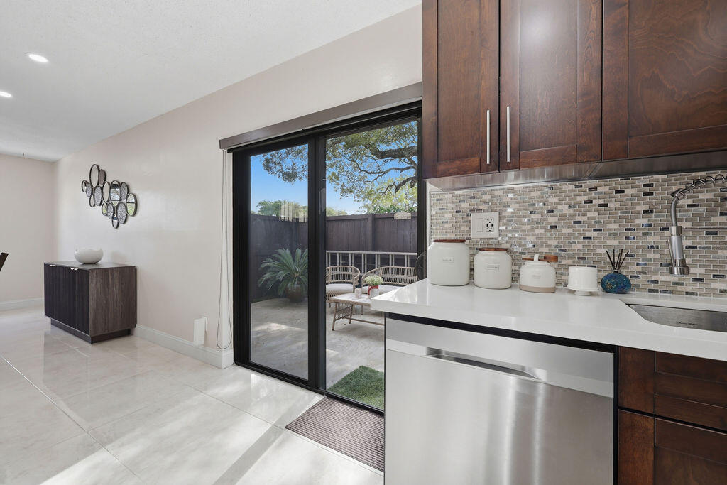 EVERGLADES SUGAR & LAND CO - Residential