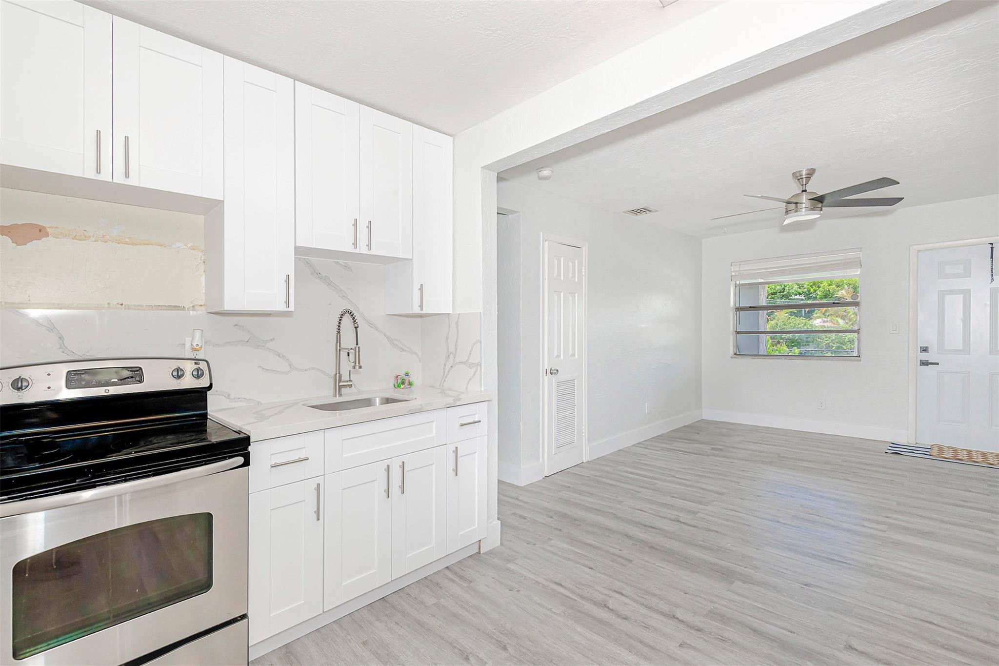 Hollywood Park 4-19 B - Residential Income