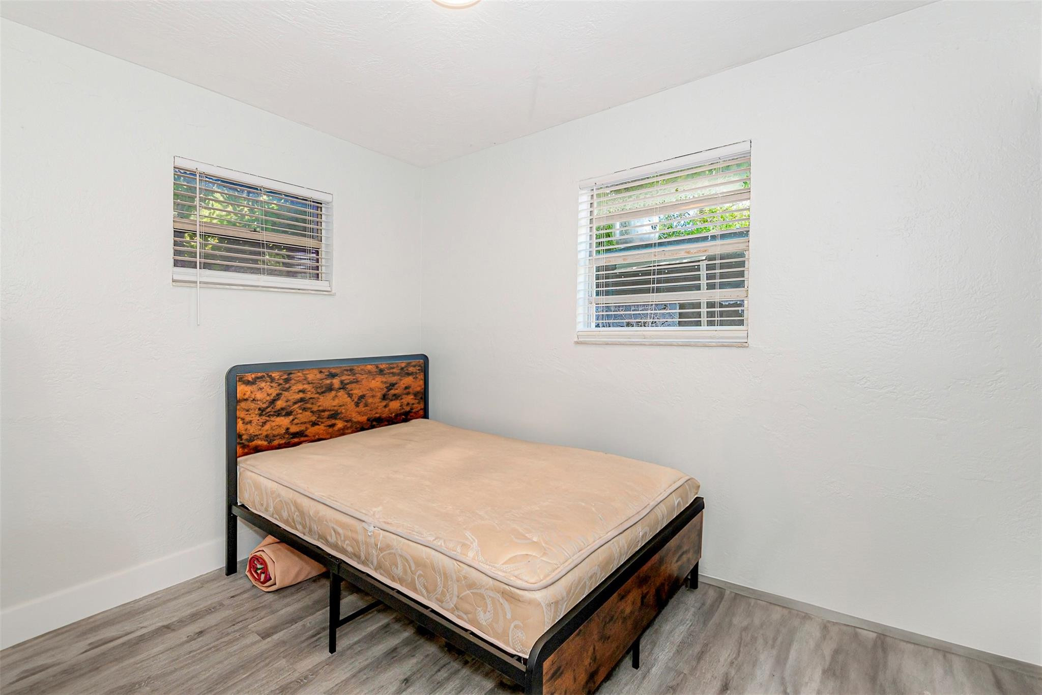 Hollywood Park 4-19 B - Residential Income