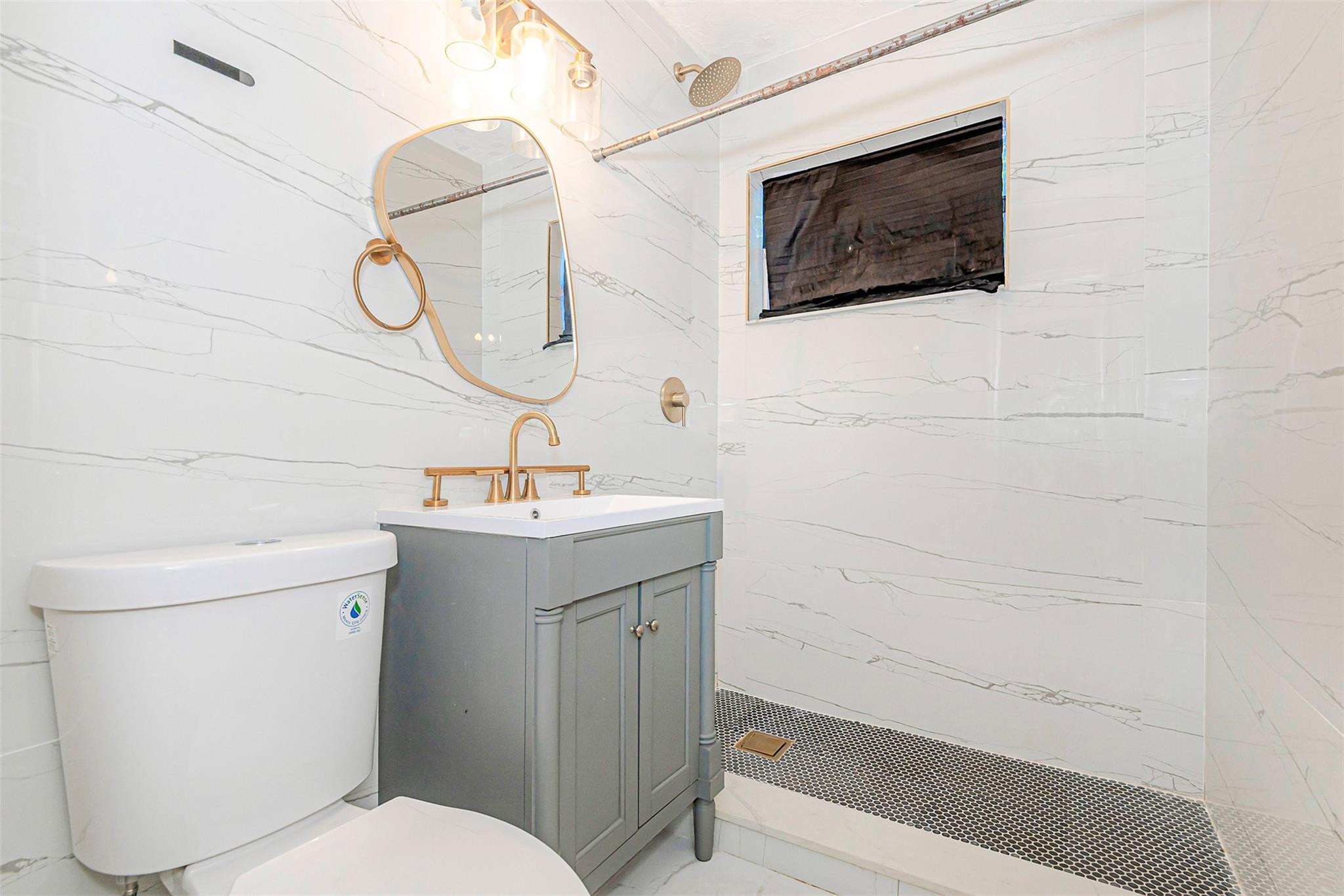 Hollywood Park 4-19 B - Residential Income