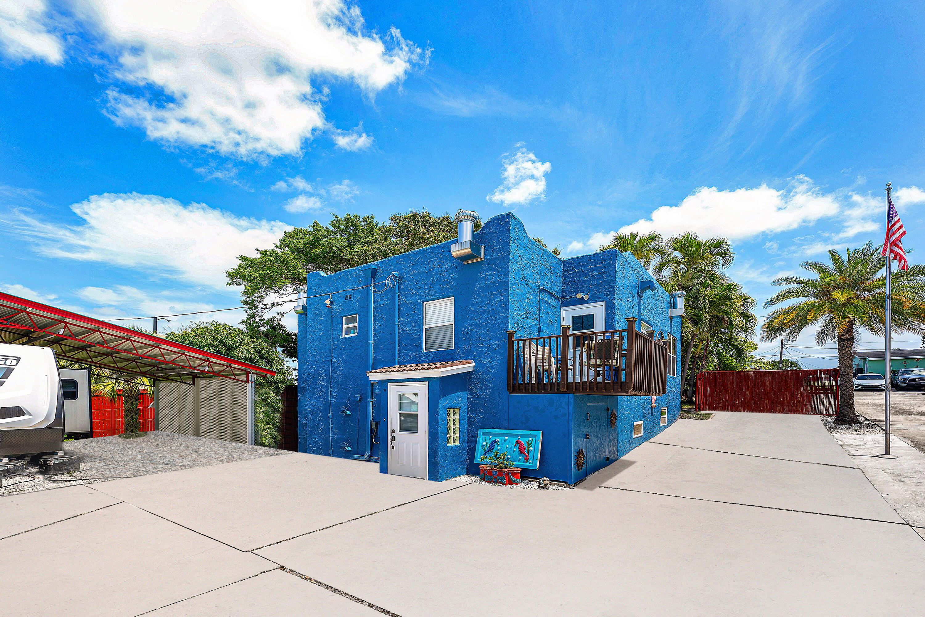 909 N A Street