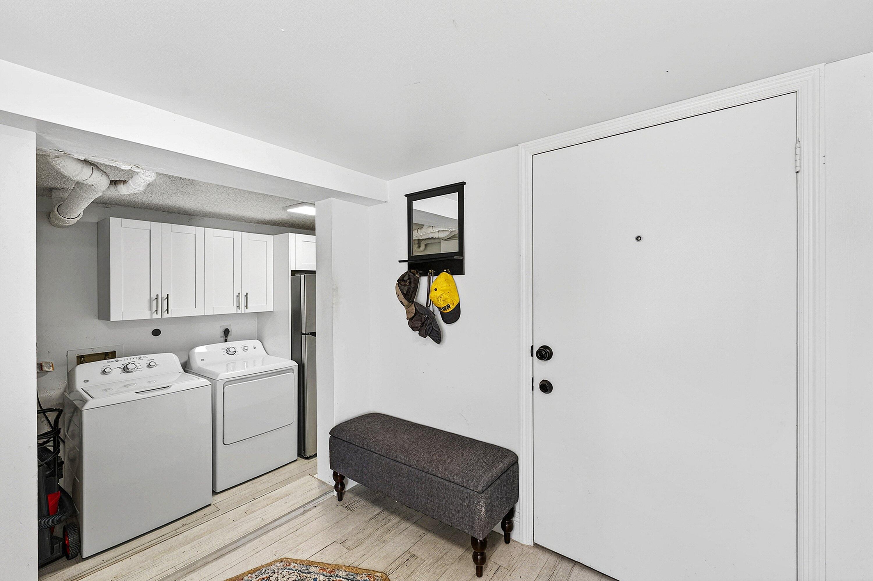 S/D OF 21-44-43, W 1/2 IN - Residential