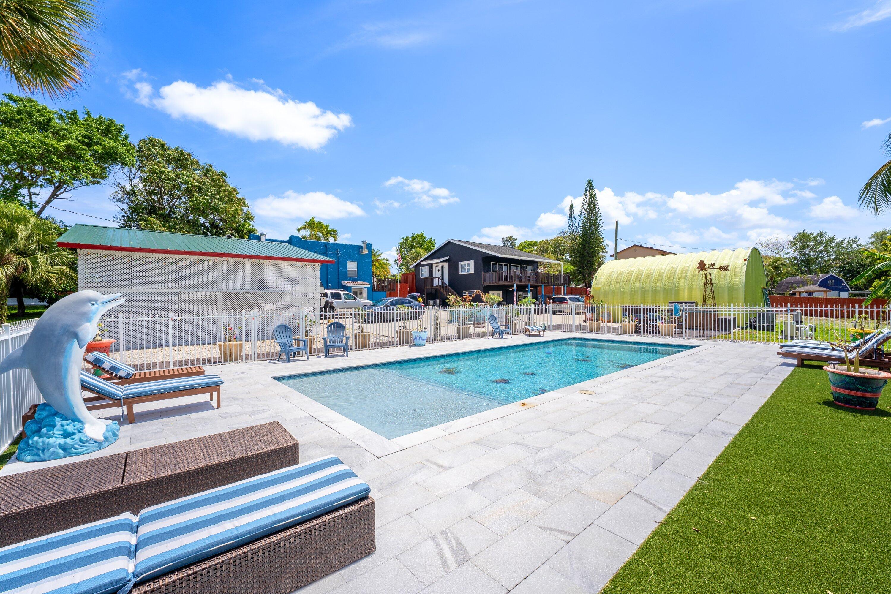 S/D OF 21-44-43, W 1/2 IN - Residential