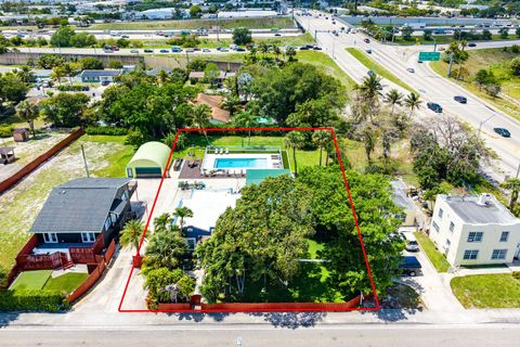 Property photo of 909 N A Street, Lake Worth Beach, FL 33460