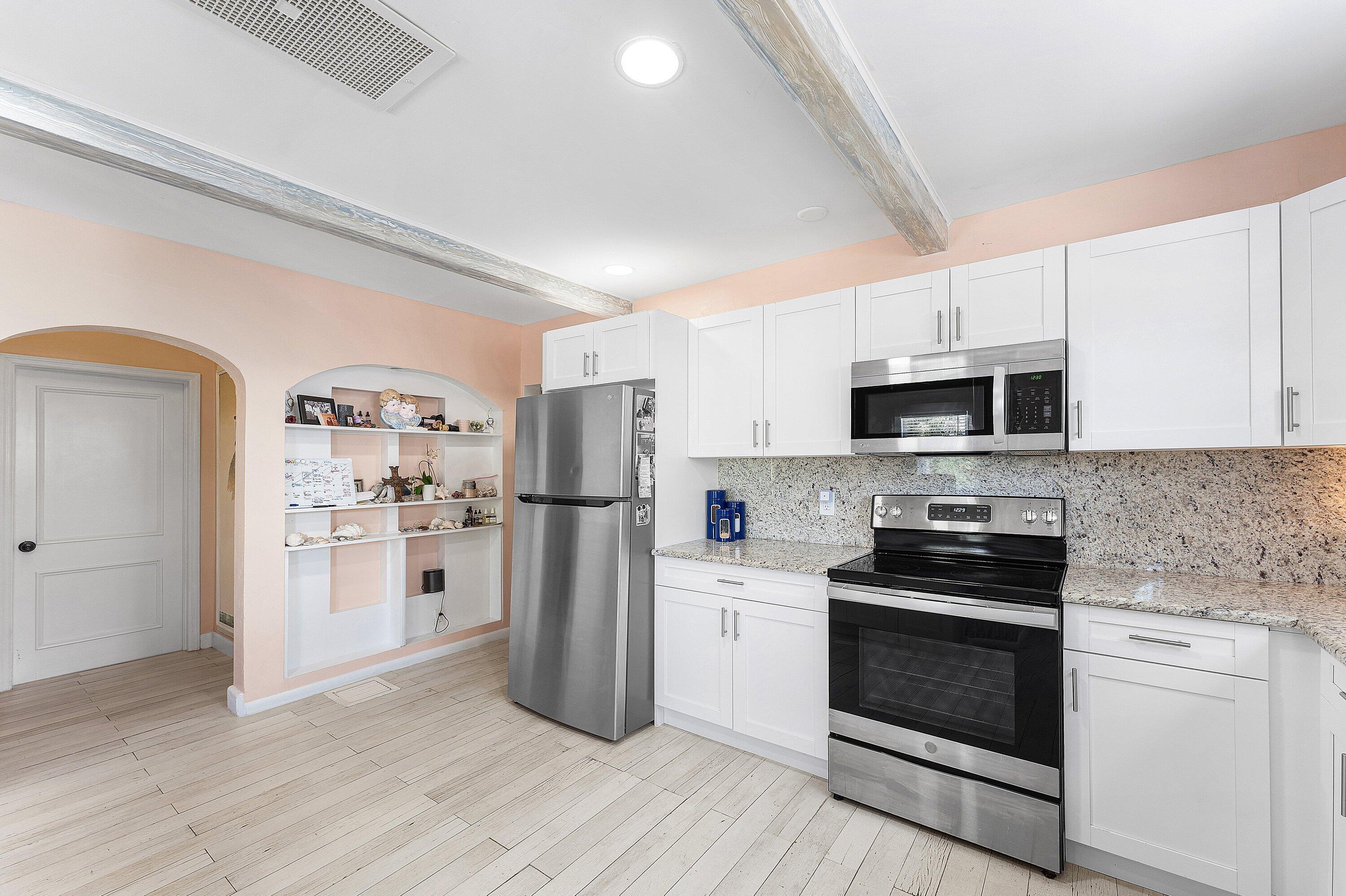 S/D OF 21-44-43, W 1/2 IN - Residential