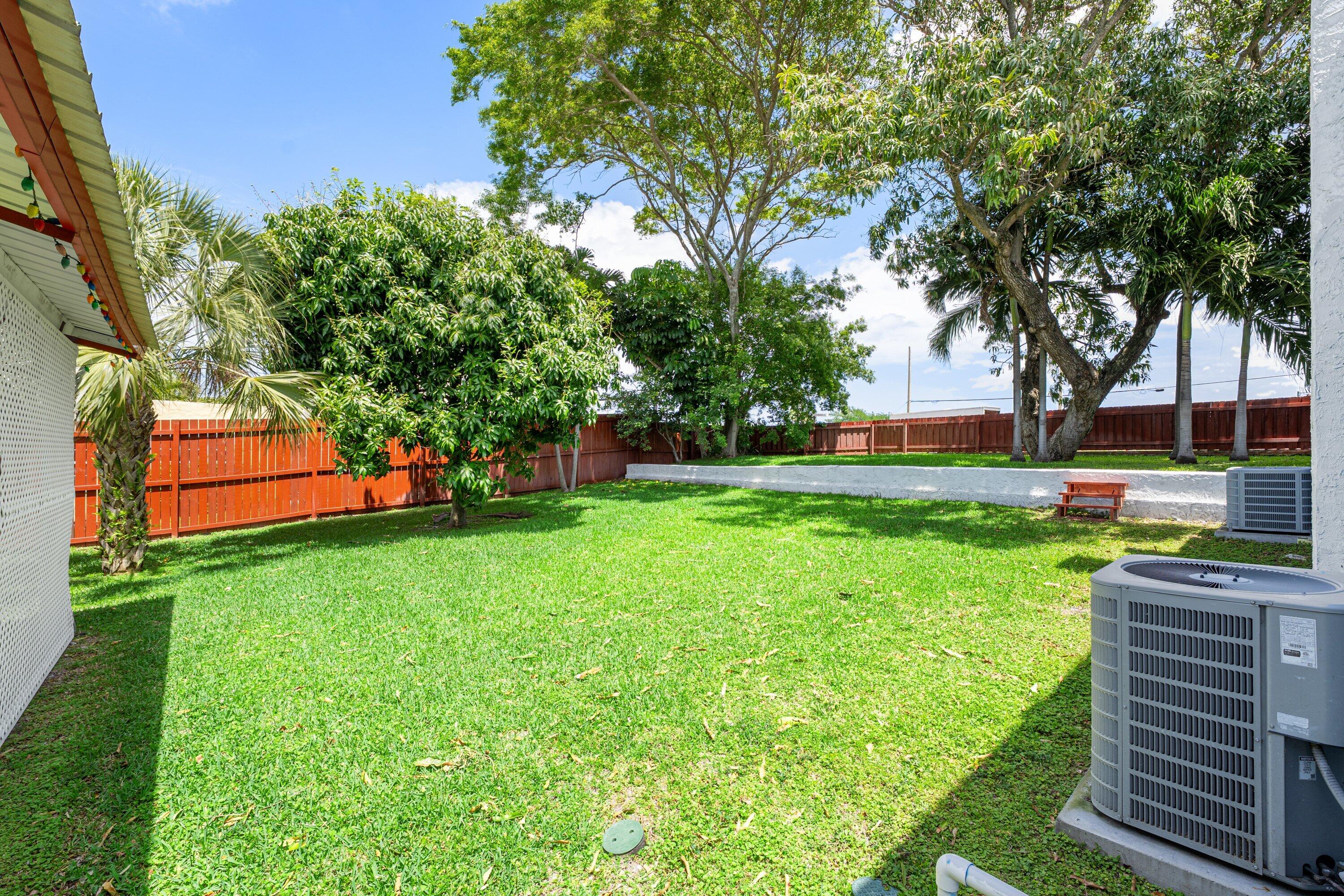 S/D OF 21-44-43, W 1/2 IN - Residential